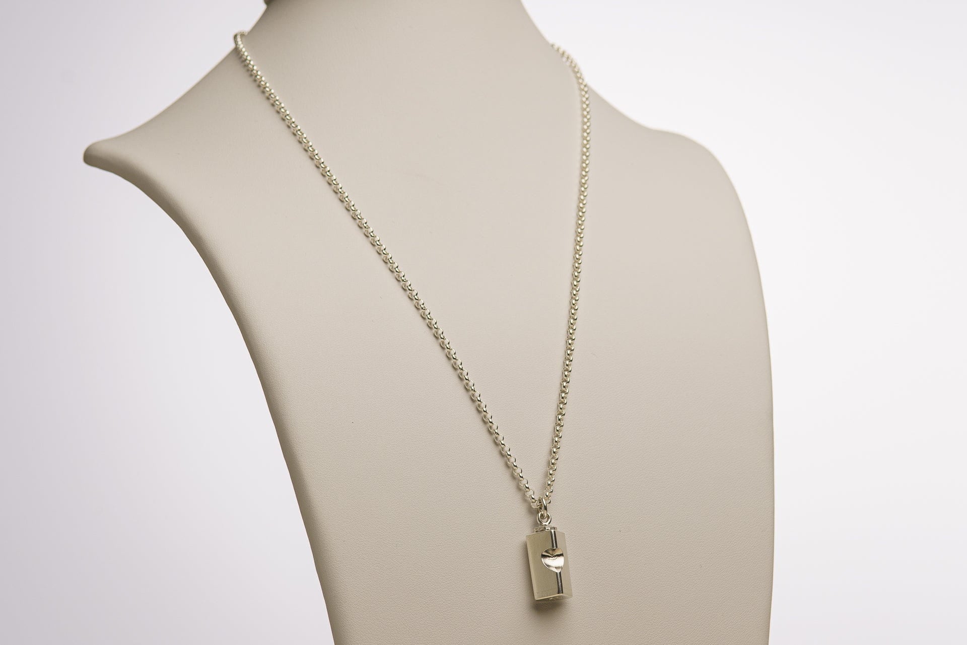 Pulvis Art Urns Memorial Cremation Necklace – Heart | Silver | Handmade Cremation Jewelry