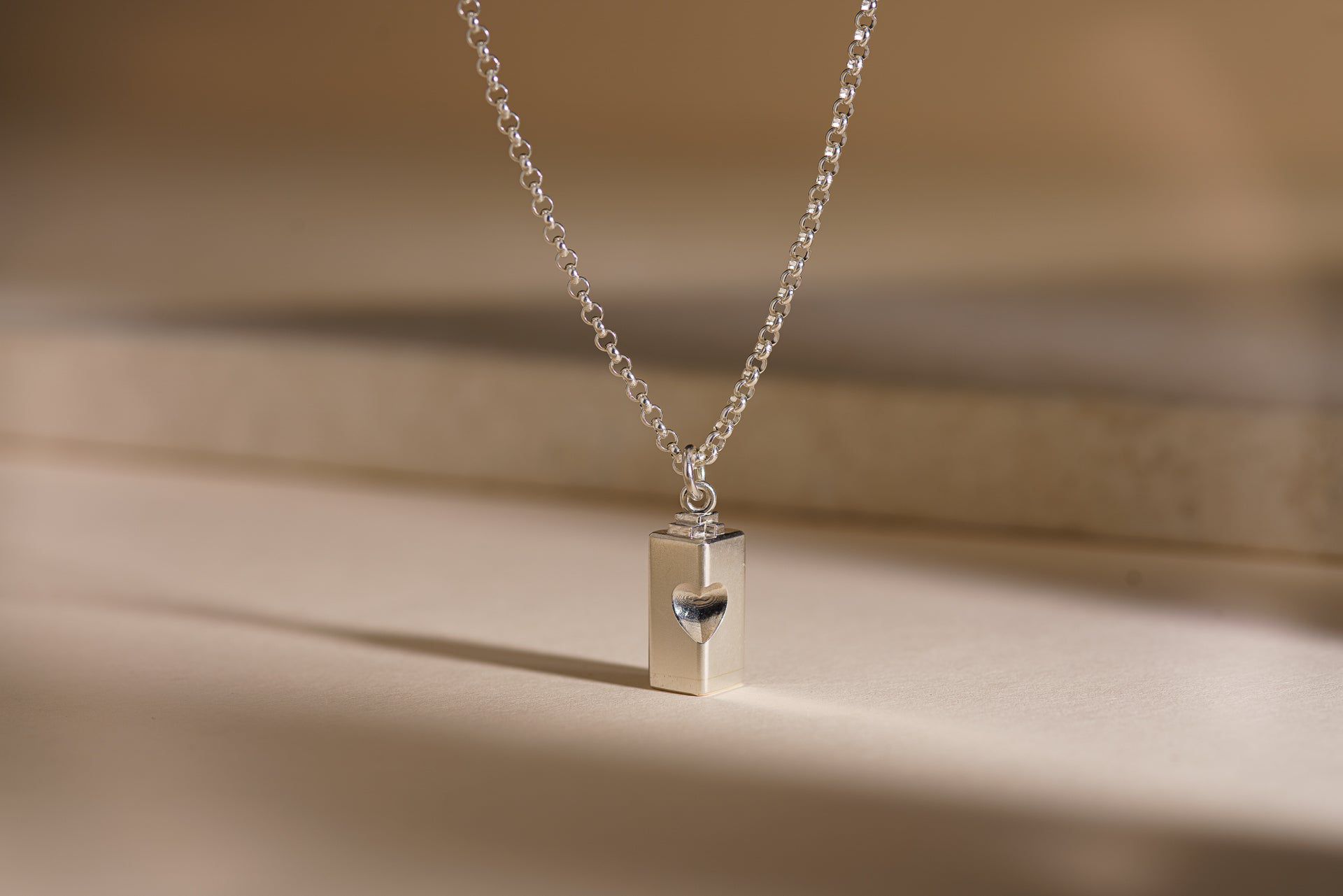 Pulvis Art Urns Memorial Cremation Necklace – Heart | Silver | Handmade Cremation Jewelry