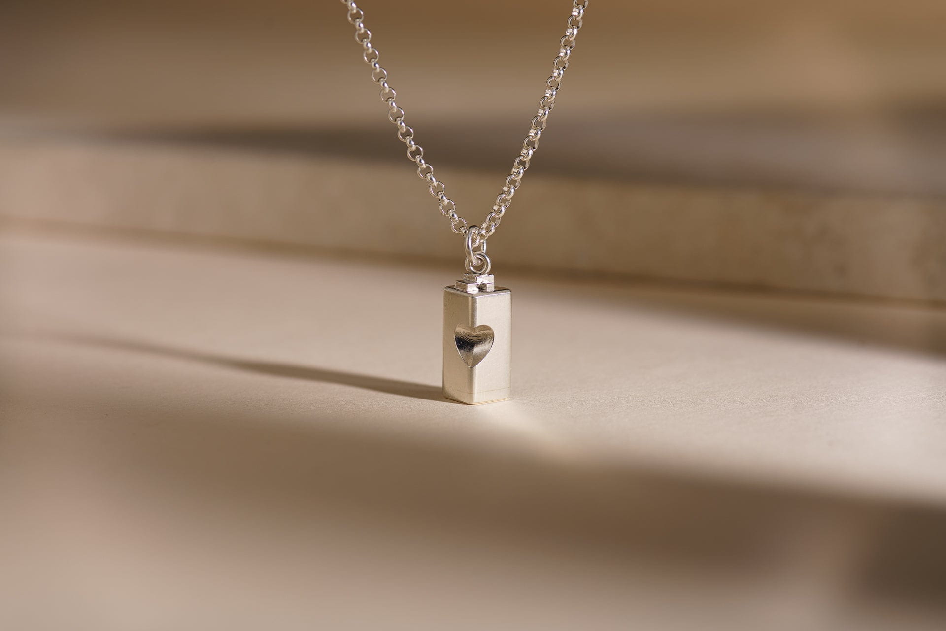 Pulvis Art Urns Memorial Cremation Necklace – Heart | Silver | Handmade Cremation Jewelry