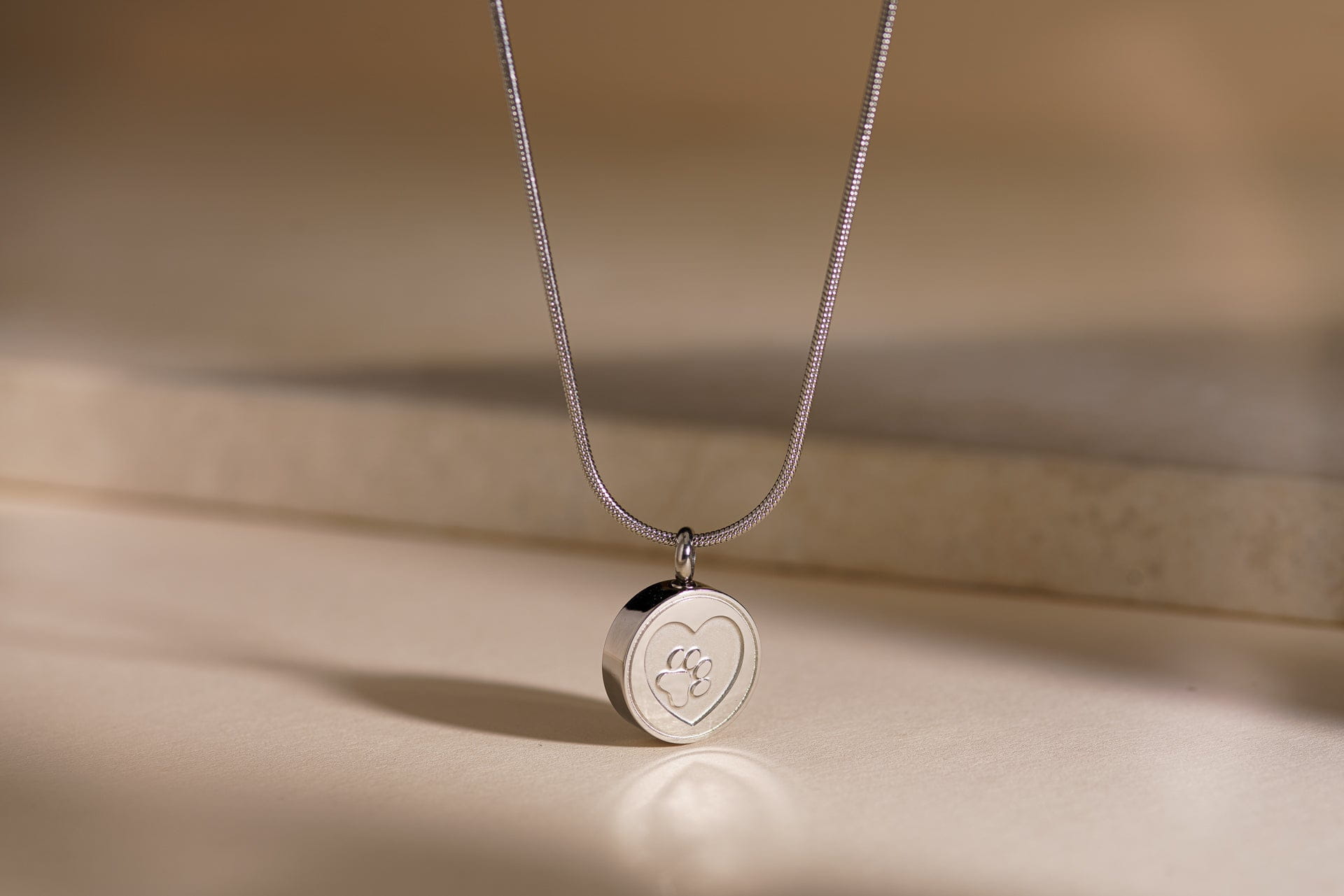 Pulvis Art Urns Pet Cremation Necklace – Paw | Stainless Steel | Memorial Jewelry | Silver Finish