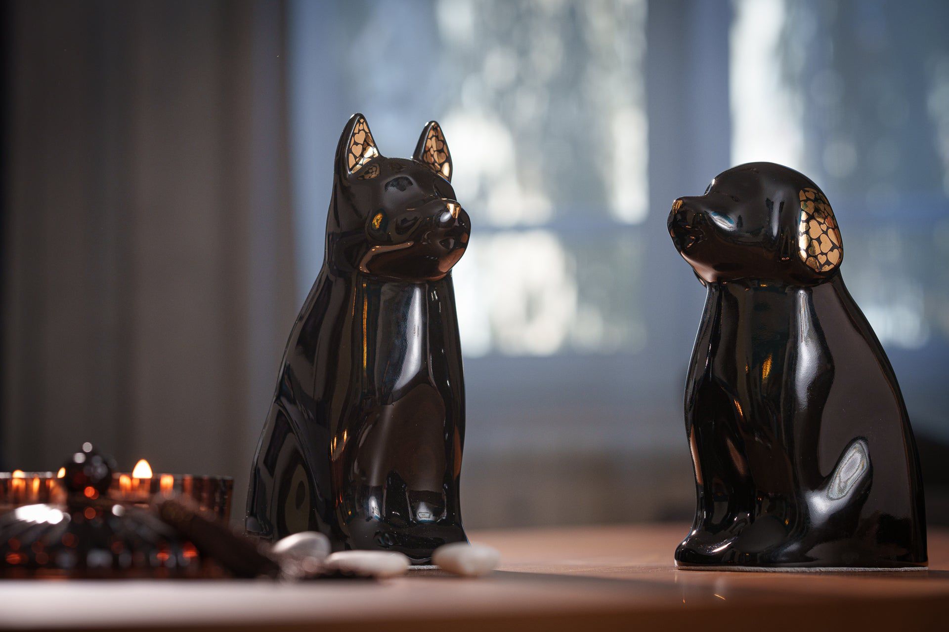 Pulvis Art Urns Pet Urn "Barkley" Pet Urn for Dog - Black | Ceramic | Handmade