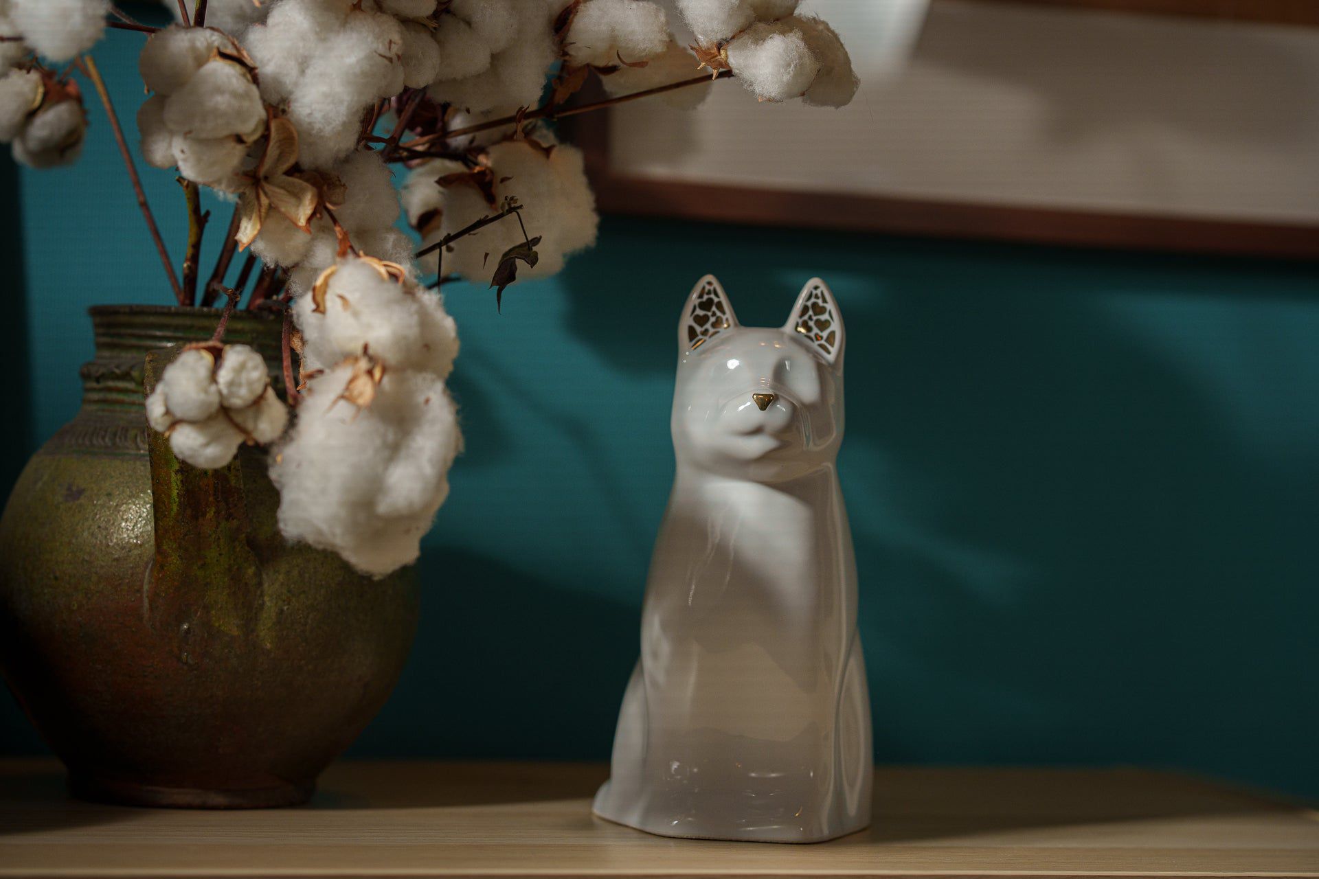 Pulvis Art Urns Pet Urn "Barkley" Pet Urn for Dog - White | Ceramic | Handmade
