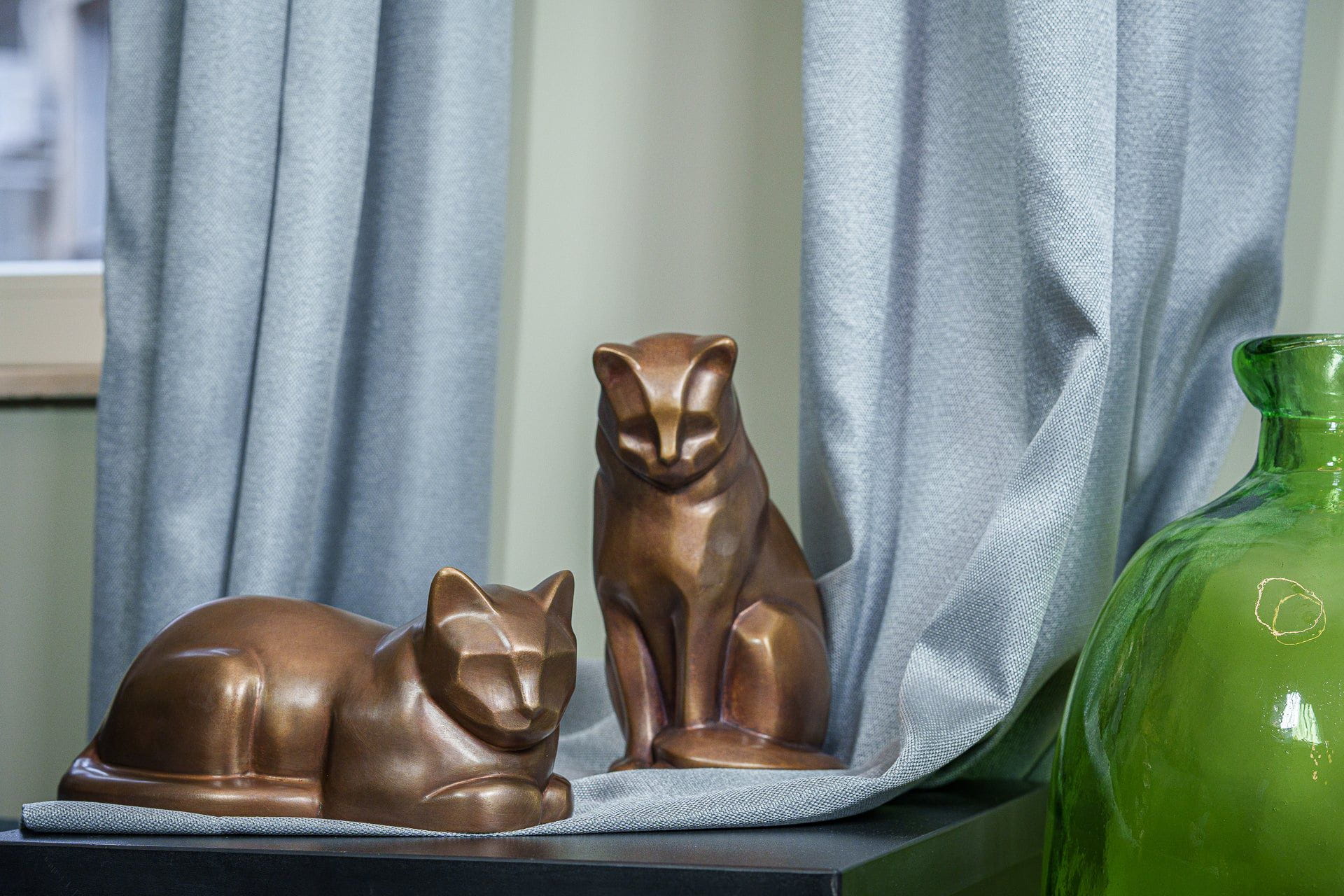 Pulvis Art Urns Pet Urn Cast Bronze Cat Urn "At Rest" | Premium Quality Bronze