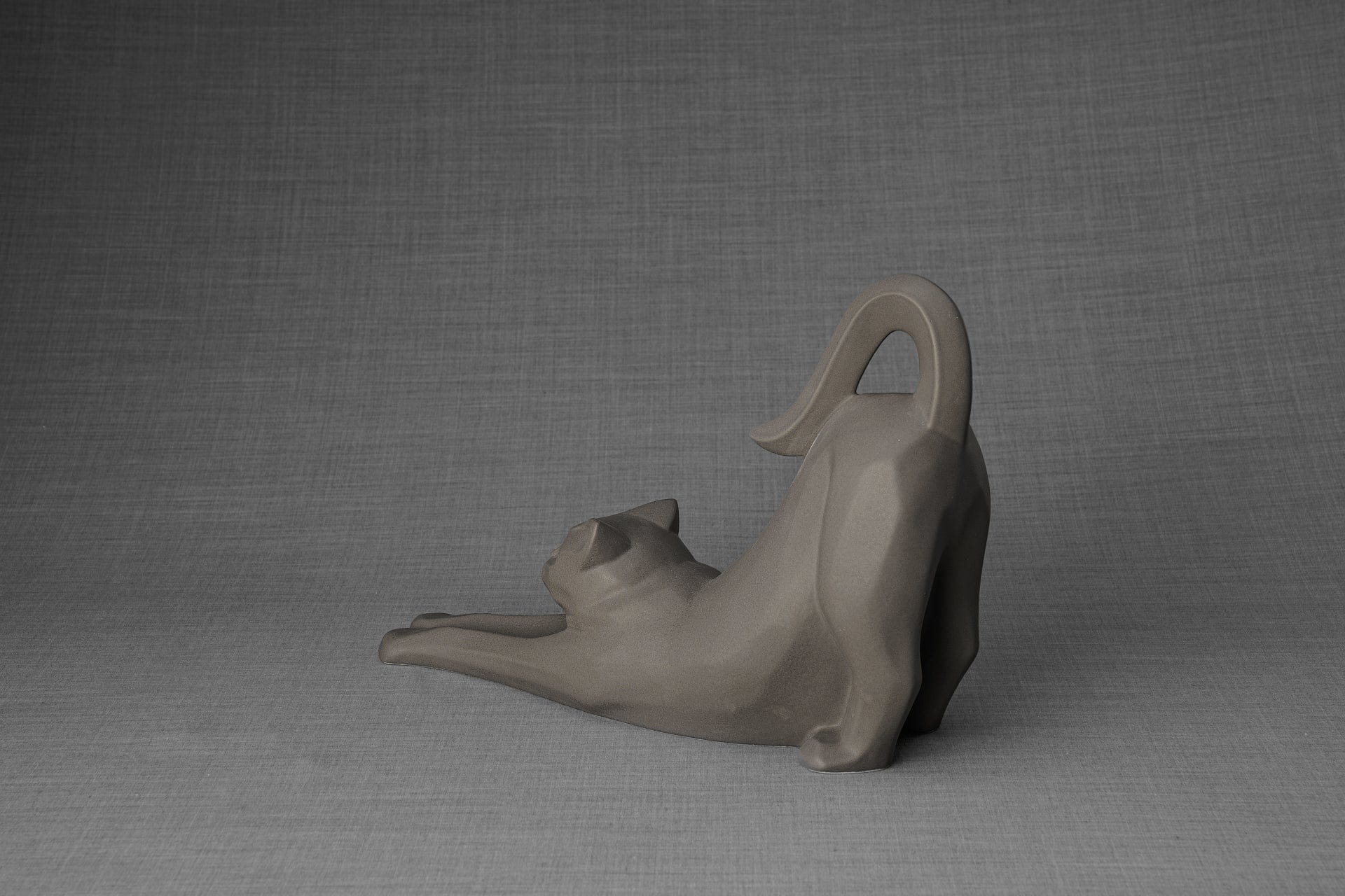 Pulvis Art Urns Pet Urn Cat Cremation Urn For Ashes "Grace" - Grey Matte | Ceramic