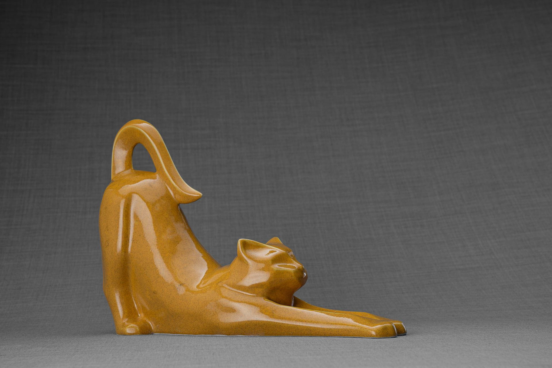 Pulvis Art Urns Pet Urn Cat Cremation Urn For Ashes "Grace" - Аmber Yellow | Ceramic