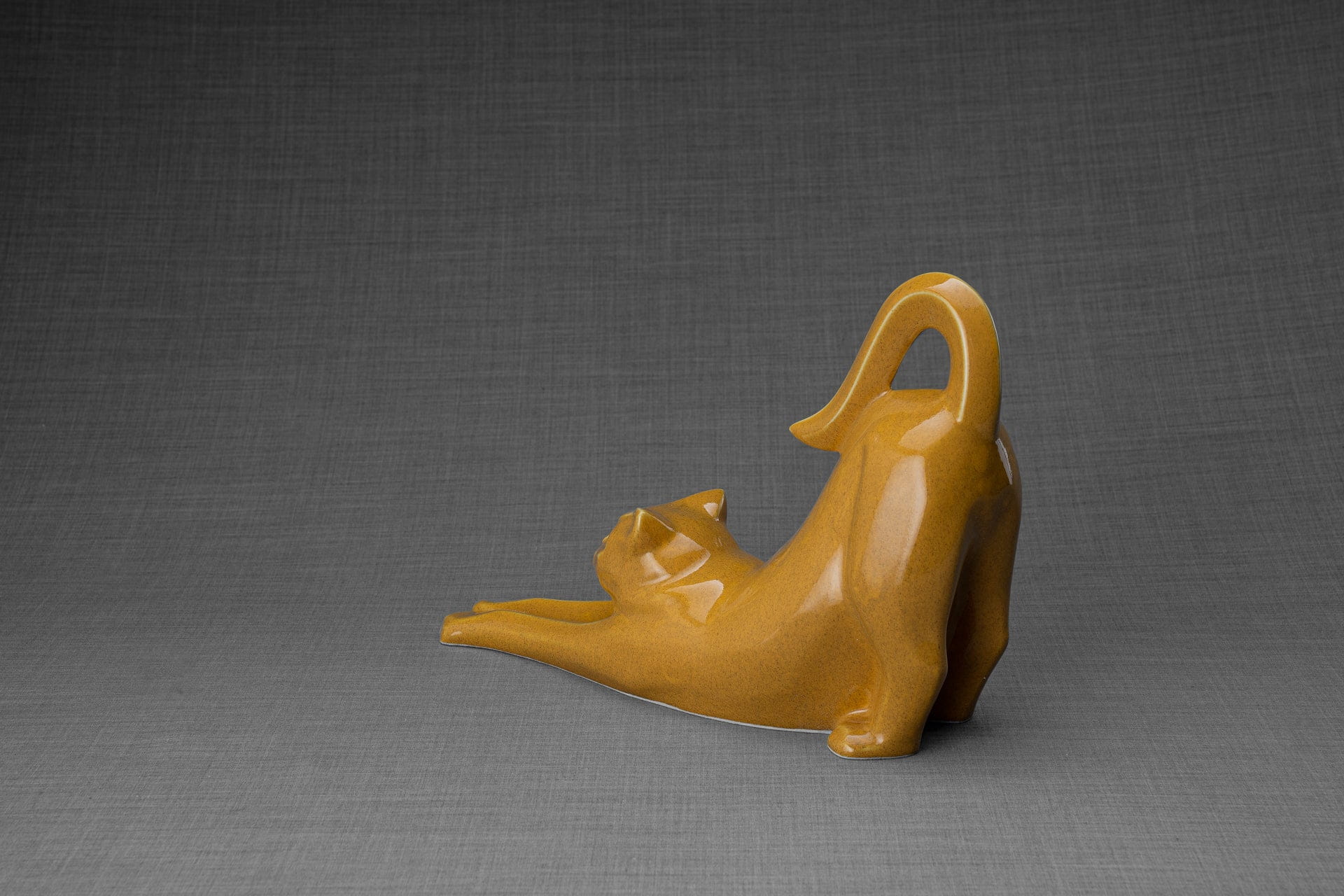 Pulvis Art Urns Pet Urn Cat Cremation Urn For Ashes "Grace" - Аmber Yellow | Ceramic