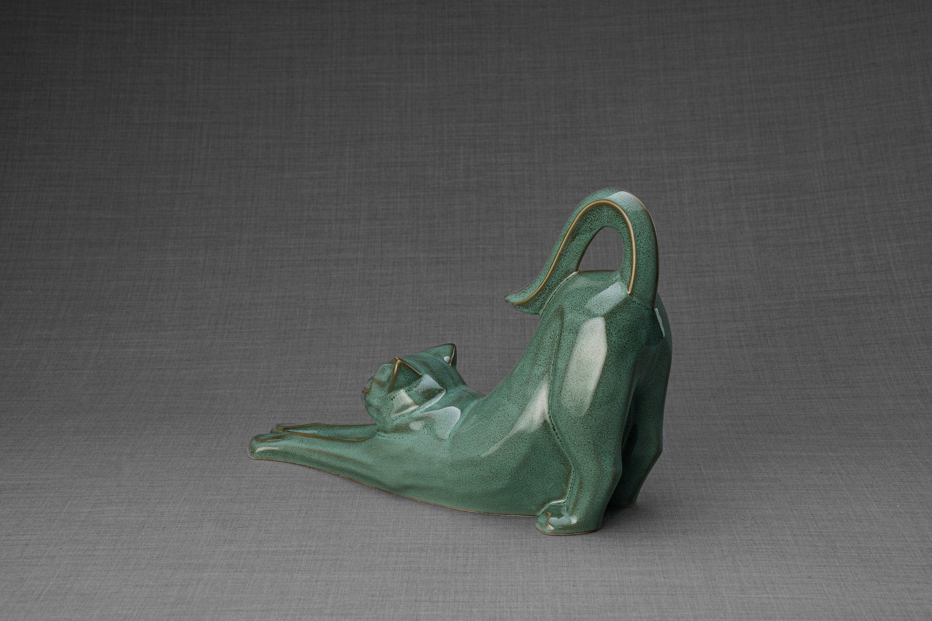Pulvis Art Urns Pet Urn Cat Cremation Urn For Ashes "Grace" - Oily Green Melange | Ceramic