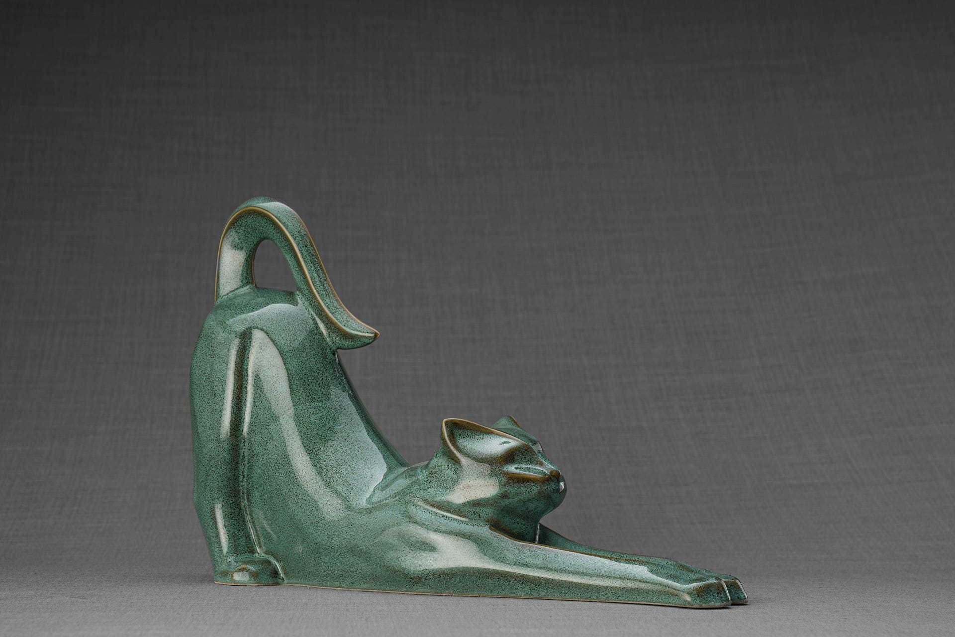 Pulvis Art Urns Pet Urn Cat Cremation Urn For Ashes "Grace" - Oily Green Melange | Ceramic