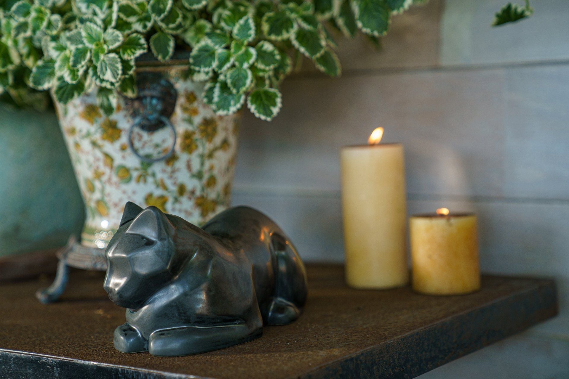 Cat Cremation Urn for Ashes - Lamp Black | Ceramic | Handmade