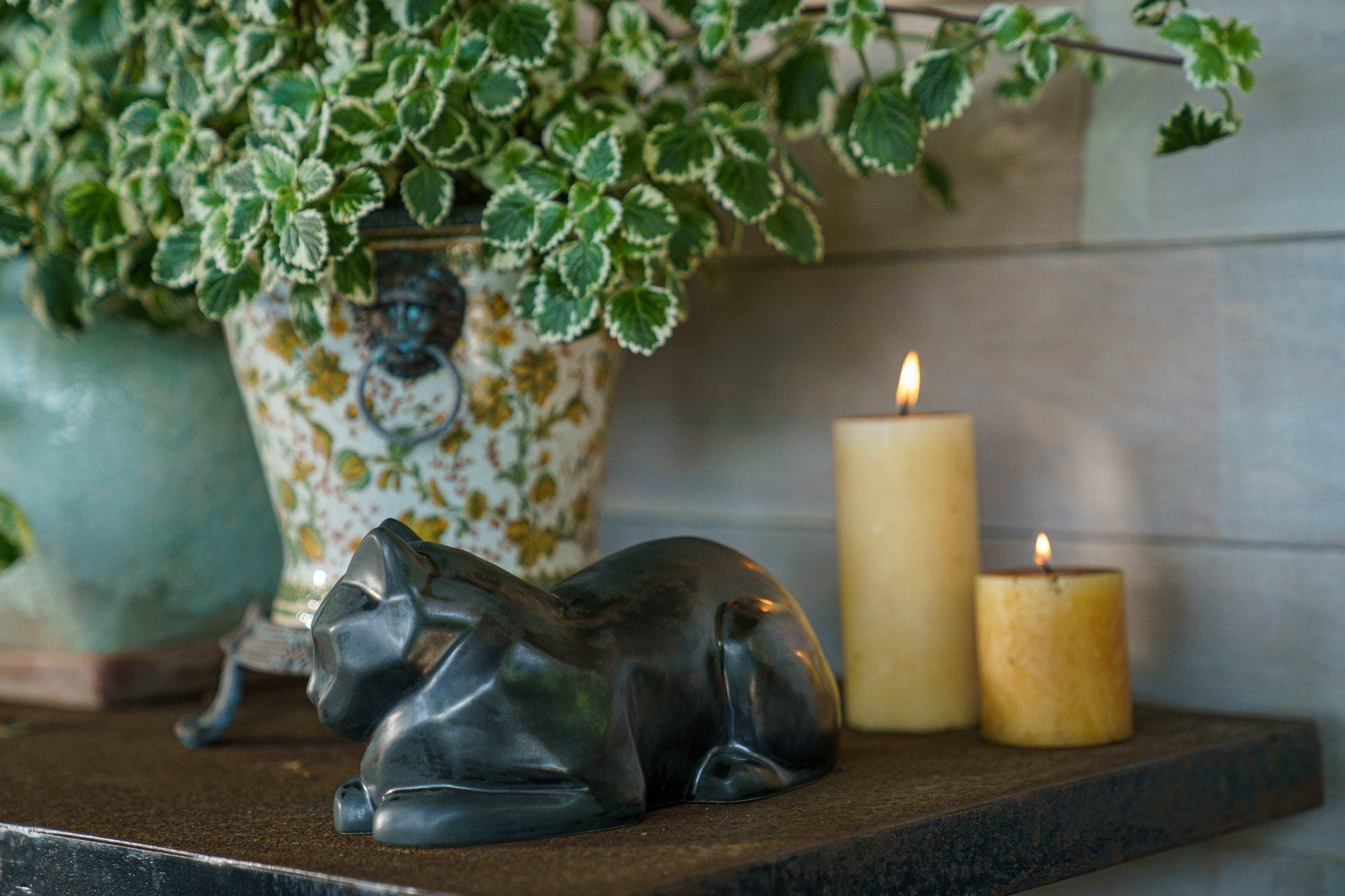 Cat Cremation Urn for Ashes - Lamp Black | Ceramic | Handmade