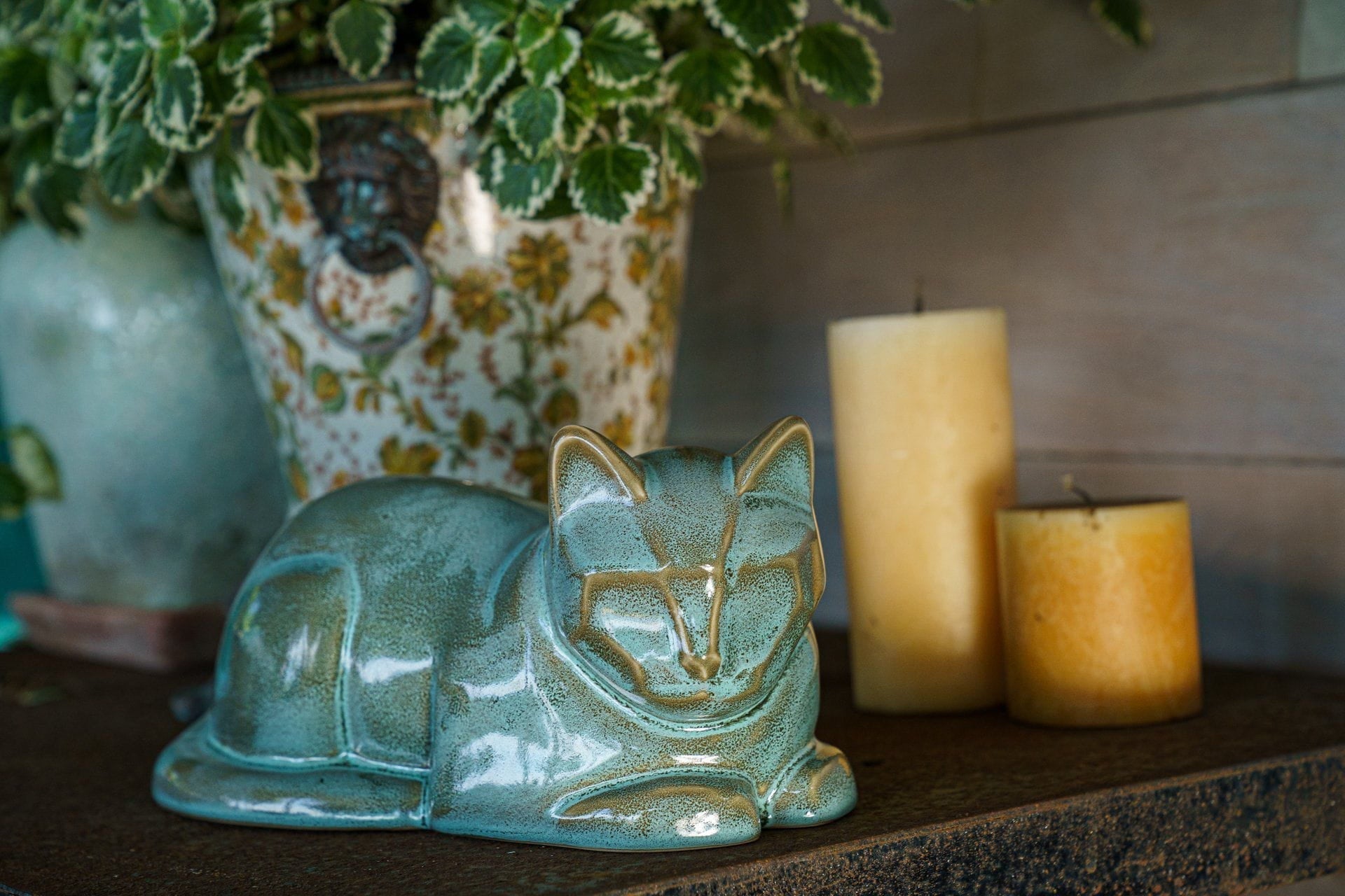Cat Cremation Urn for Ashes - Oily Green Melange | Ceramic | Handmade