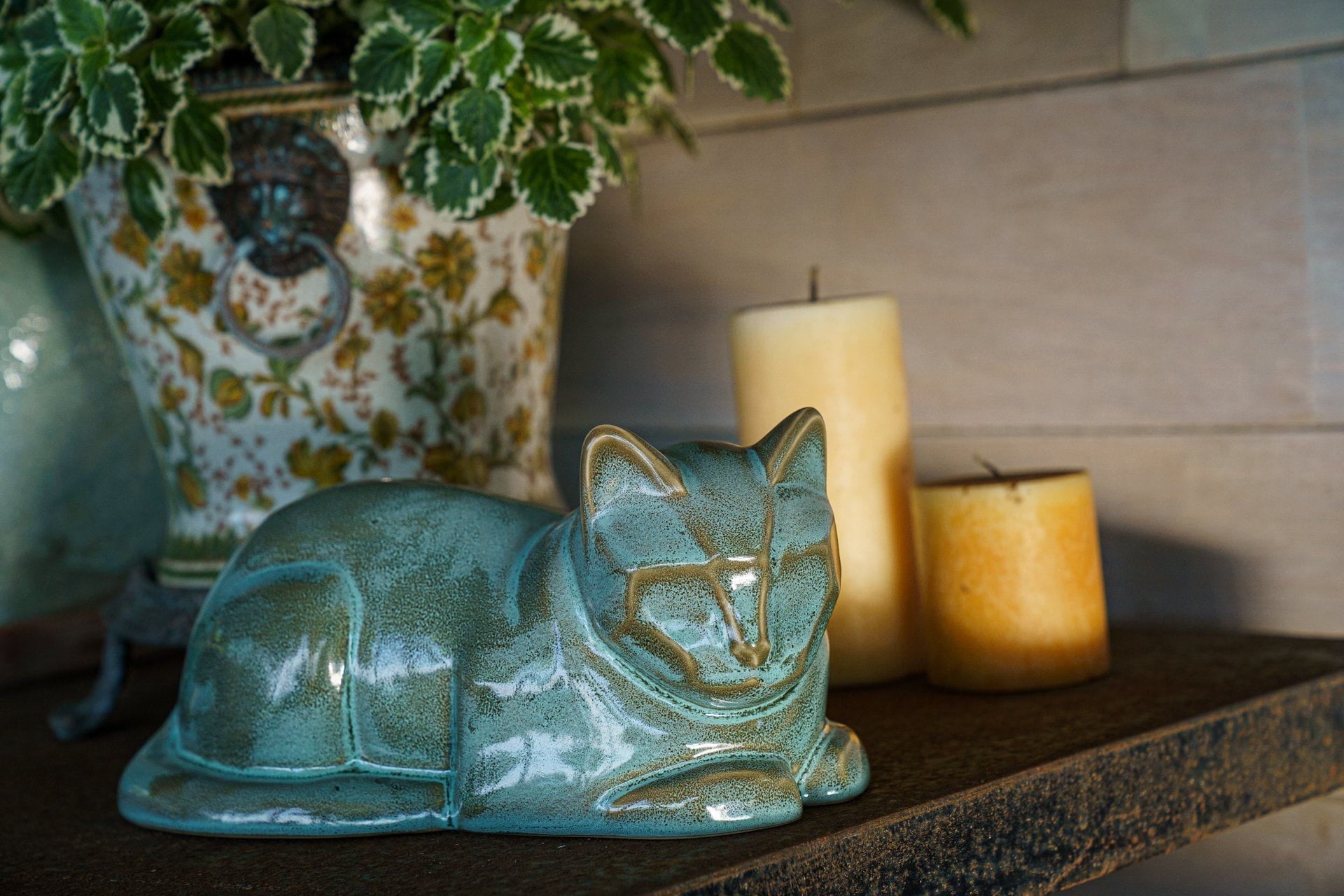 Cat Cremation Urn for Ashes - Oily Green Melange | Ceramic | Handmade