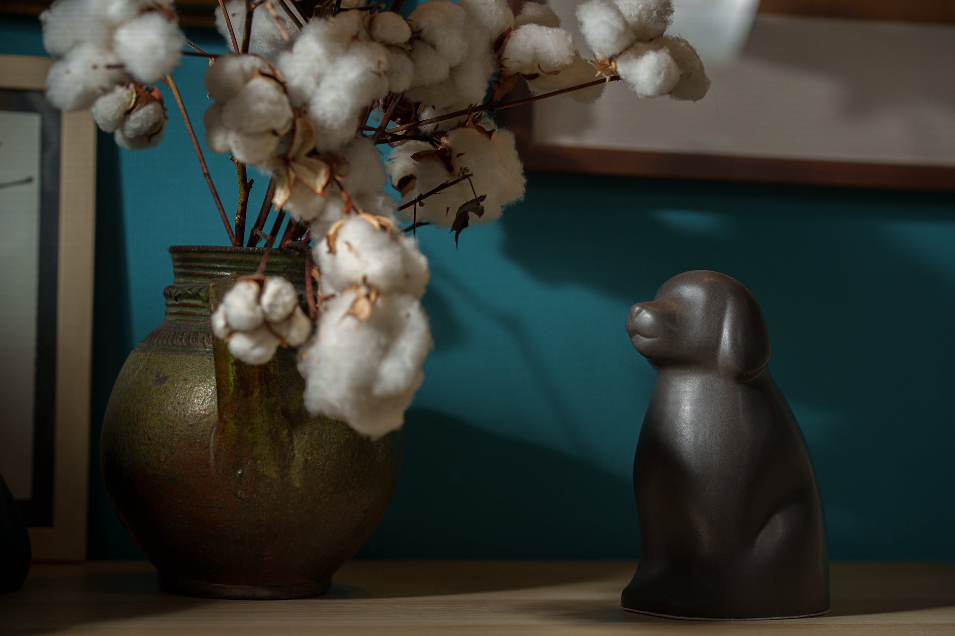 Pulvis Art Urns Pet Urn "Cuddle" Pet Urn for Dog - Grey Matte | Ceramic | Handmade