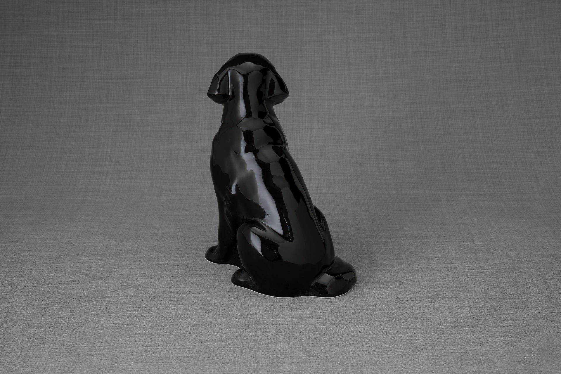 Pulvis Art Urns Pet Urn Golden Retriever Pet Urn - Lamp Black | Ceramic Urn
