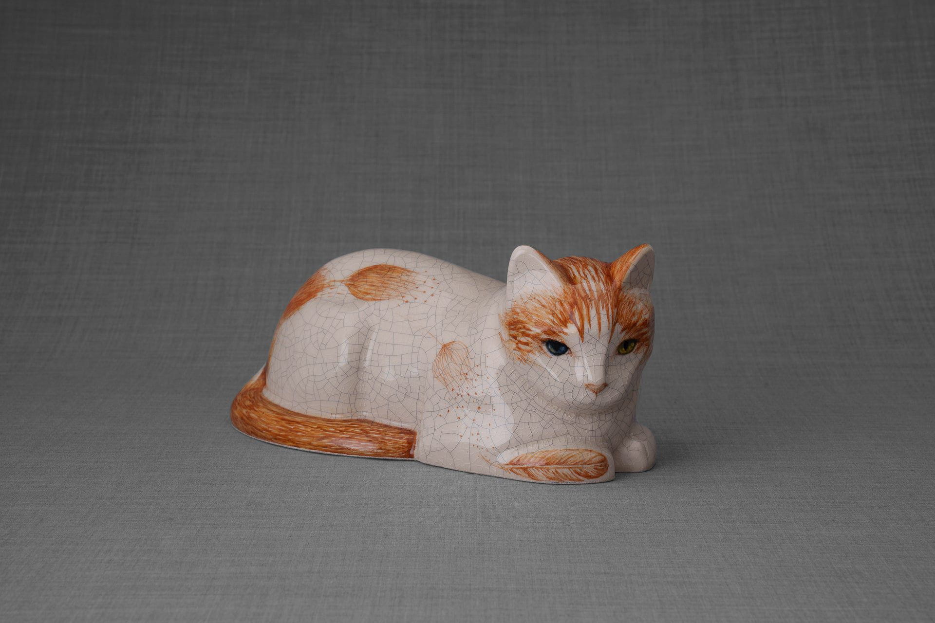 Pulvis Art Urns Pet Urn Hand Decorated Cat Urn for Ashes "Feathers" - Ceramic | Handmade