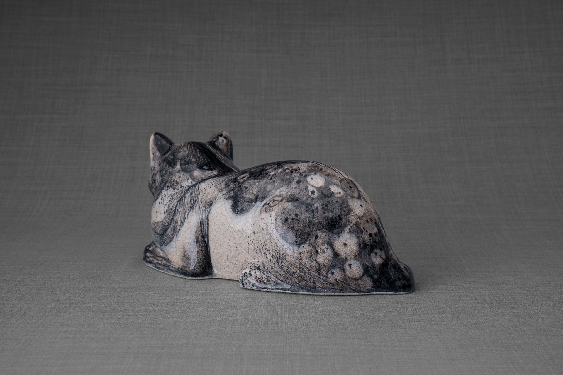 Pulvis Art Urns Pet Urn Hand Decorated Cat Urn for Ashes "Mystic" - Ceramic | Handmade
