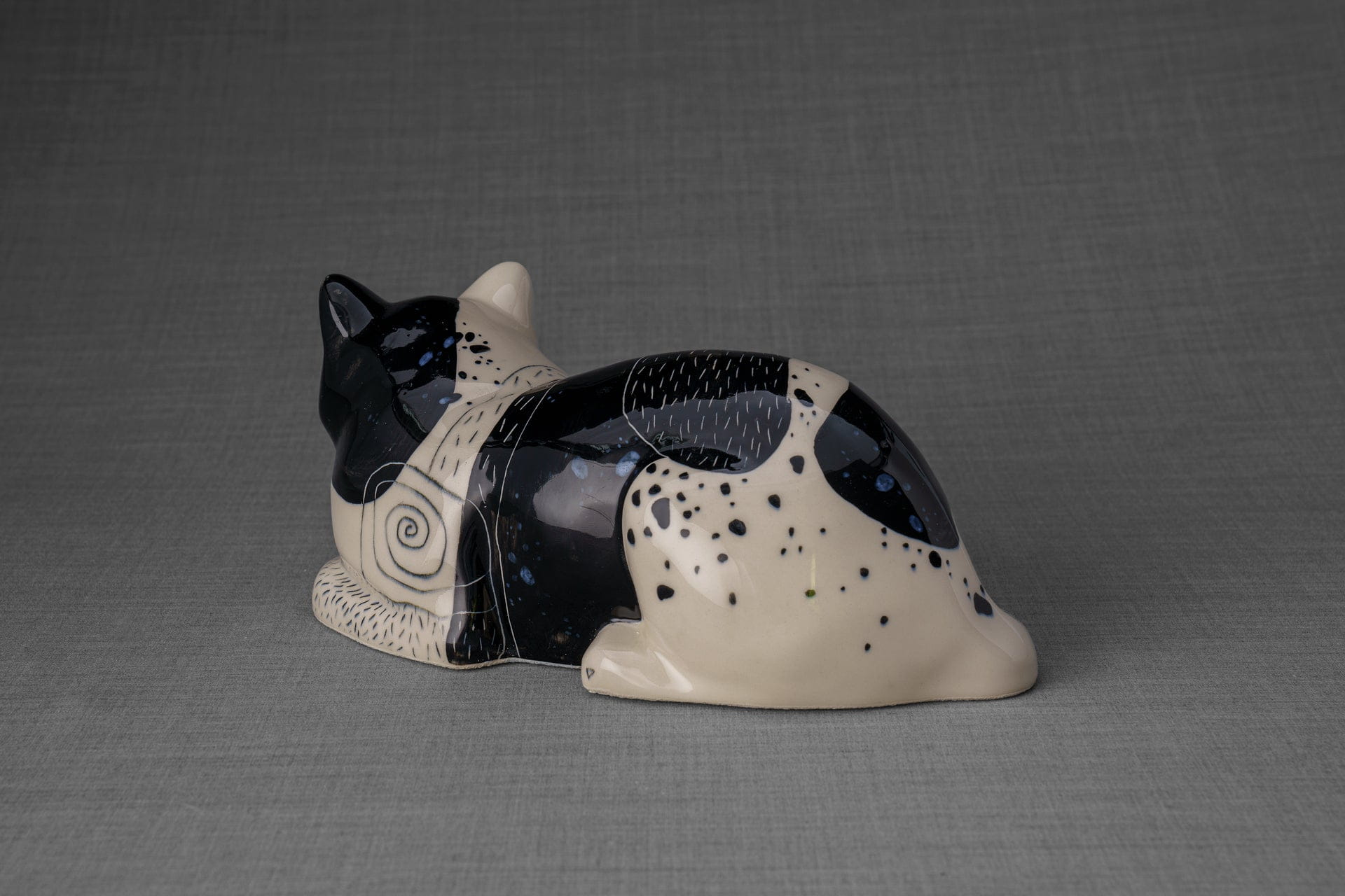 Pulvis Art Urns Pet Urn Hand Decorated Cat Urn for Ashes "Tuxedo" - Ceramic | Handmade