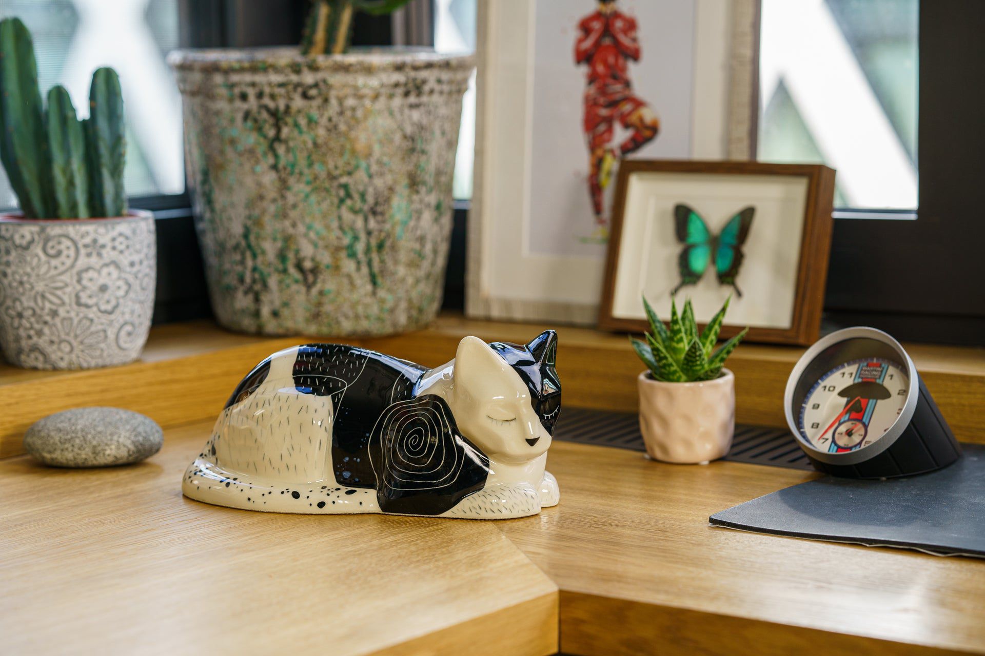 Pulvis Art Urns Pet Urn Hand Decorated Cat Urn for Ashes "Tuxedo" - Ceramic | Handmade