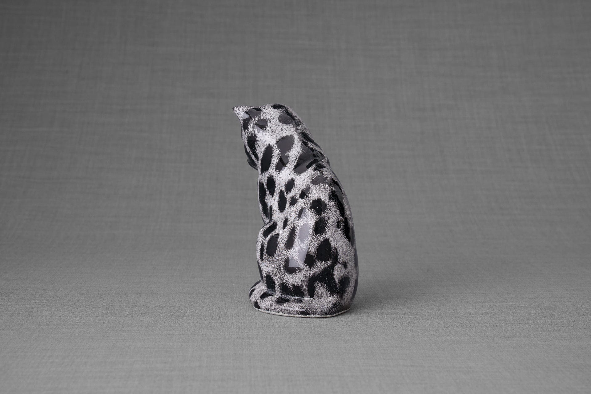 Pulvis Art Urns Pet Urn HydroGraphics Mini Pet Urn "Neko" | Spotted White | Ceramic