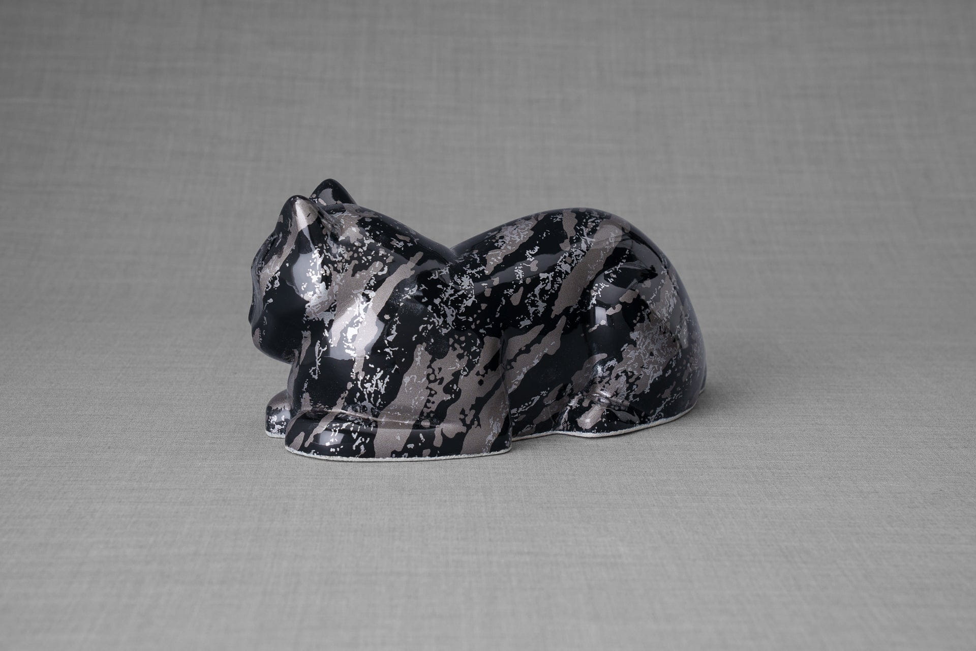 Pulvis Art Urns Pet Urn HydroGraphics Pet Urn For Cat | Mixed Gray | Ceramic