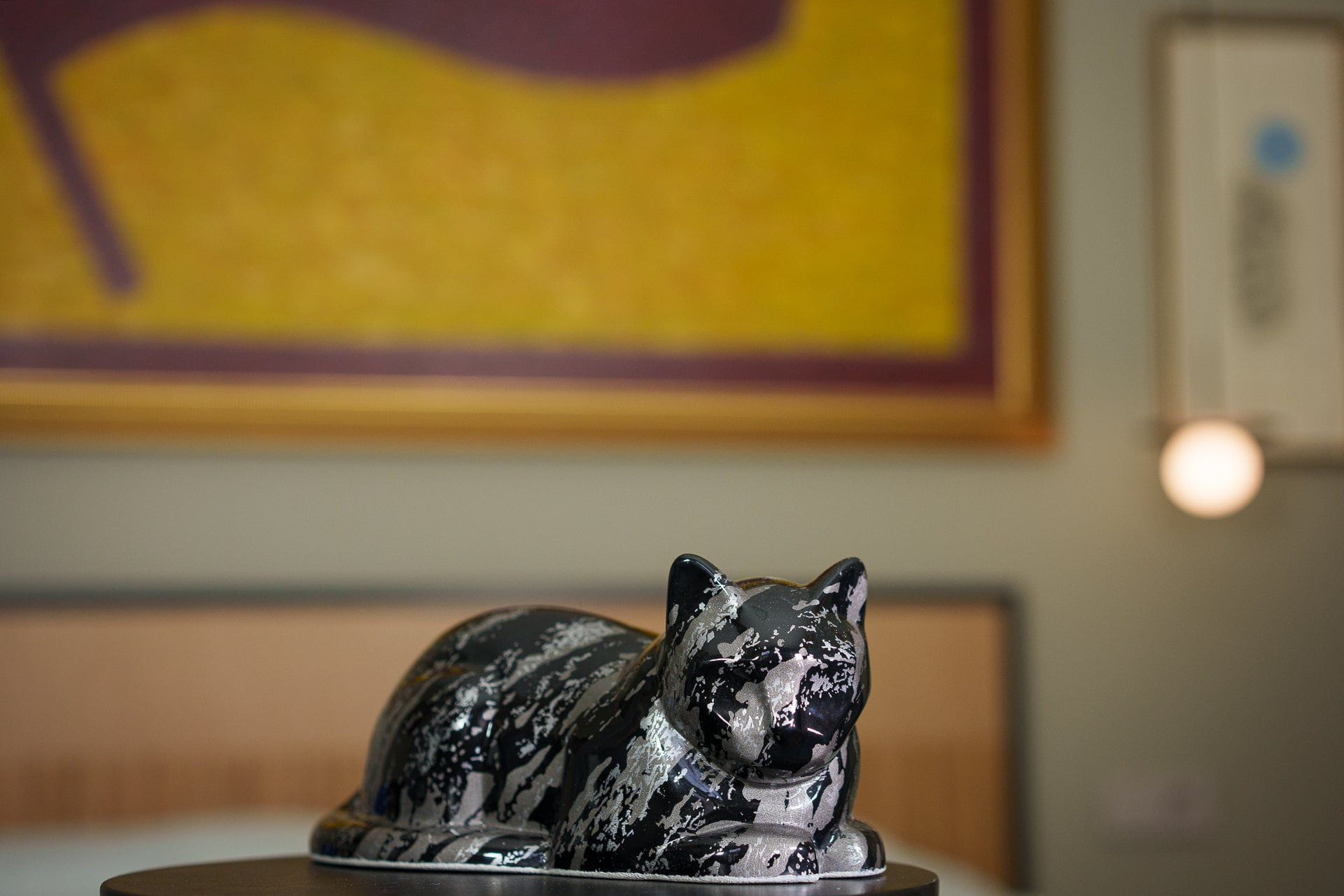 Pulvis Art Urns Pet Urn HydroGraphics Pet Urn For Cat | Mixed Gray | Ceramic