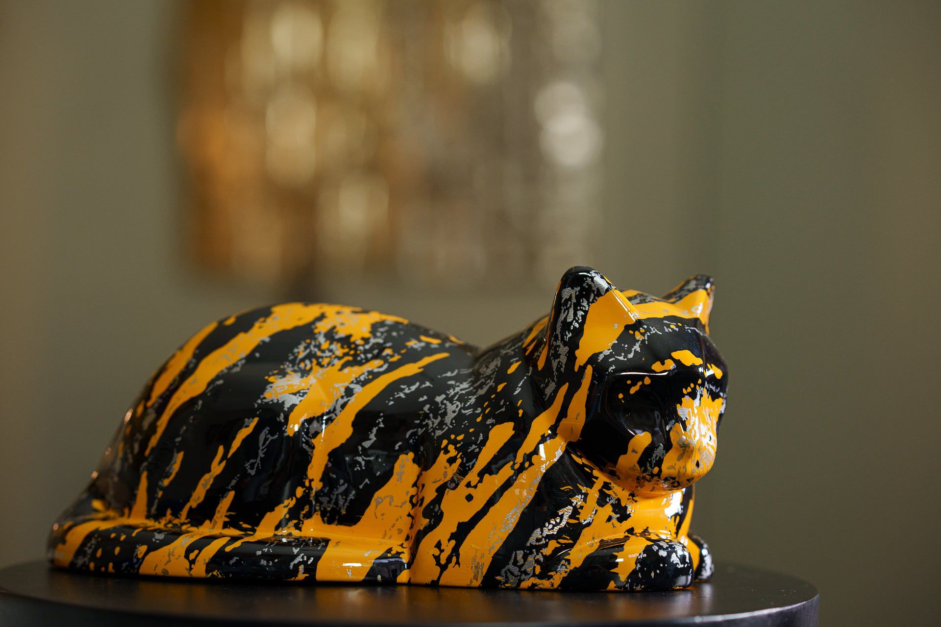 Pulvis Art Urns Pet Urn HydroGraphics Pet Urn For Cat | Mixed Yellow | Ceramic