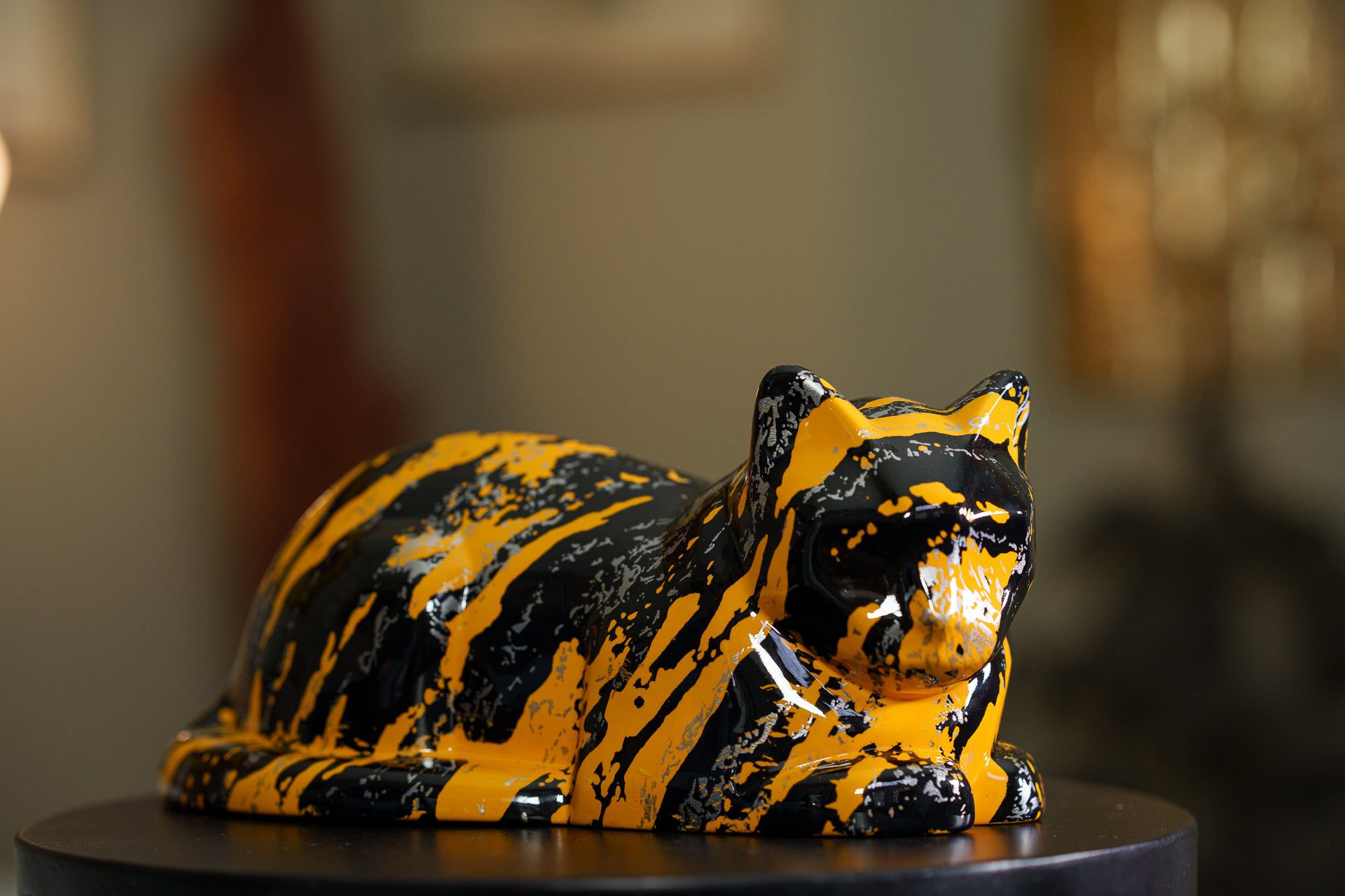 Pulvis Art Urns Pet Urn HydroGraphics Pet Urn For Cat | Mixed Yellow | Ceramic
