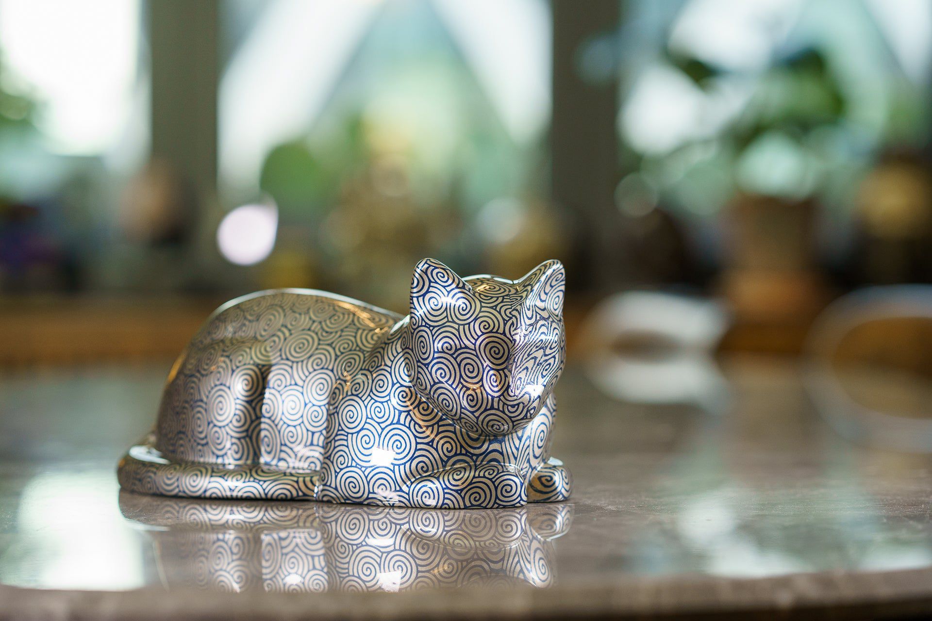 Pulvis Art Urns Pet Urn HydroGraphics Pet Urn For Cat - "Vortex" - Ceramic | Hydro Dipping