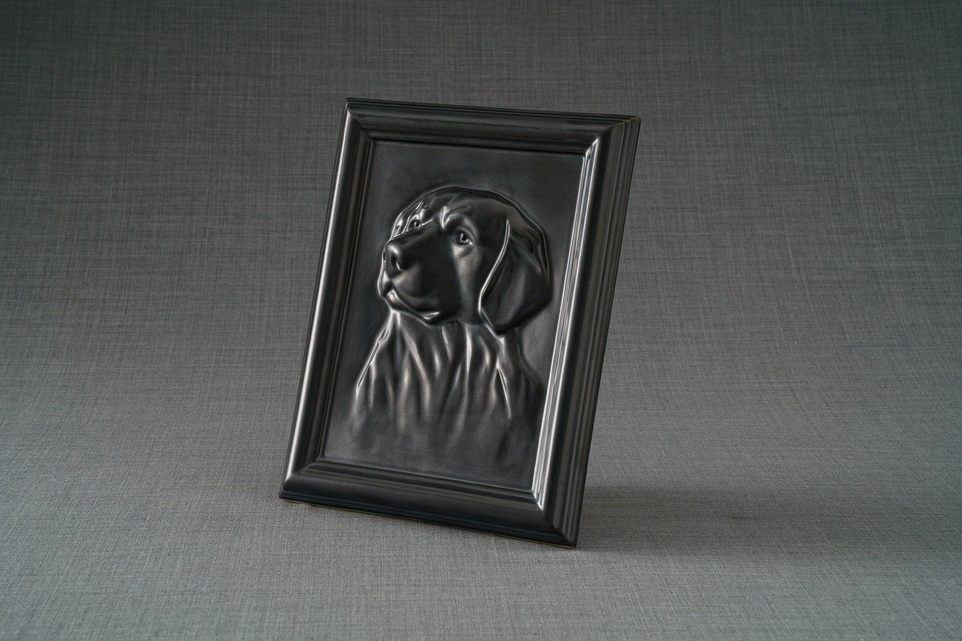Pulvis Art Urns Pet Urn Labrador Pet Urn for Ashes - Dark Matte | Ceramic | Handmade