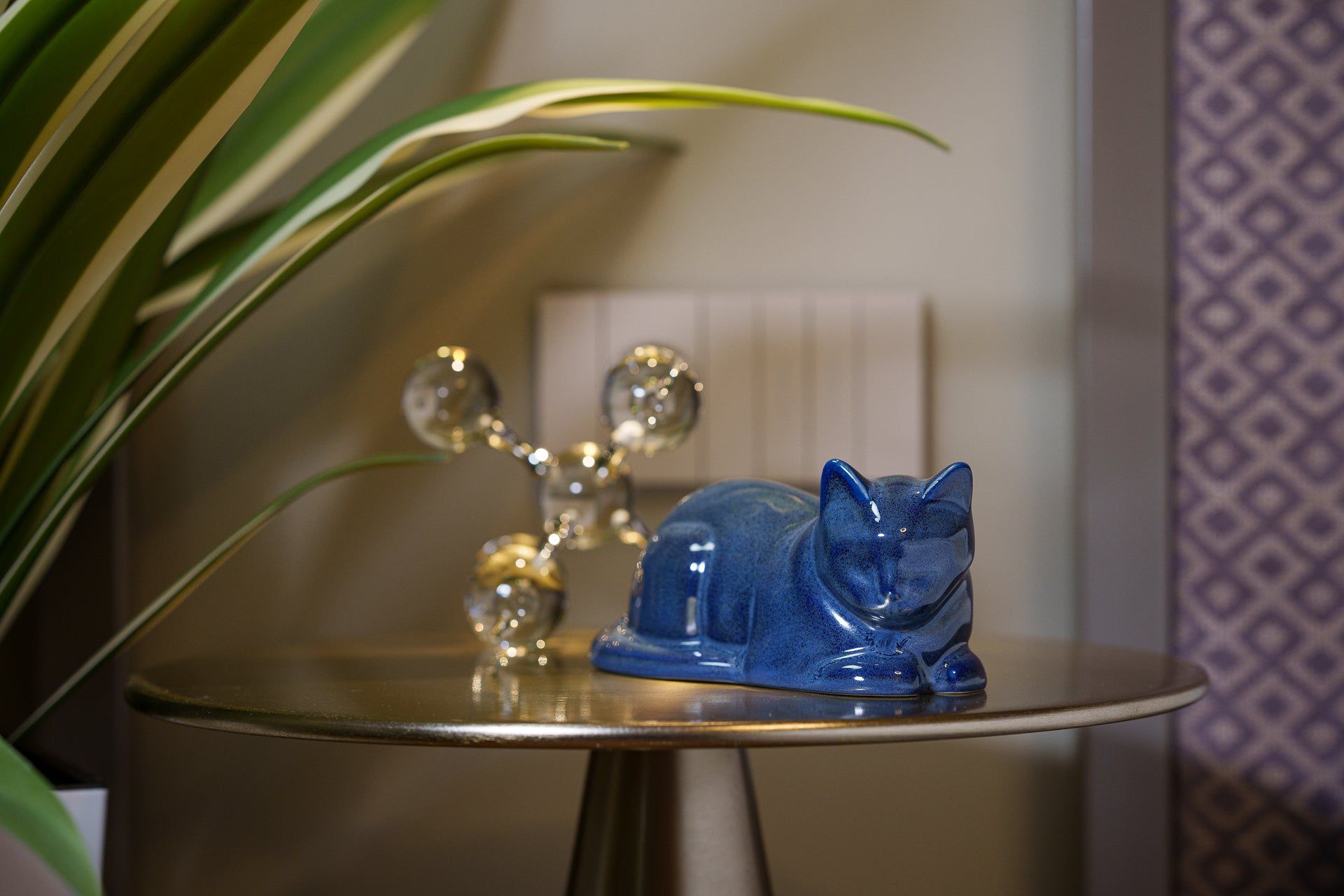 Pulvis Art Urns Pet Urn Mini Laying Cat Cremation Urn - Blue Melange | Ceramic