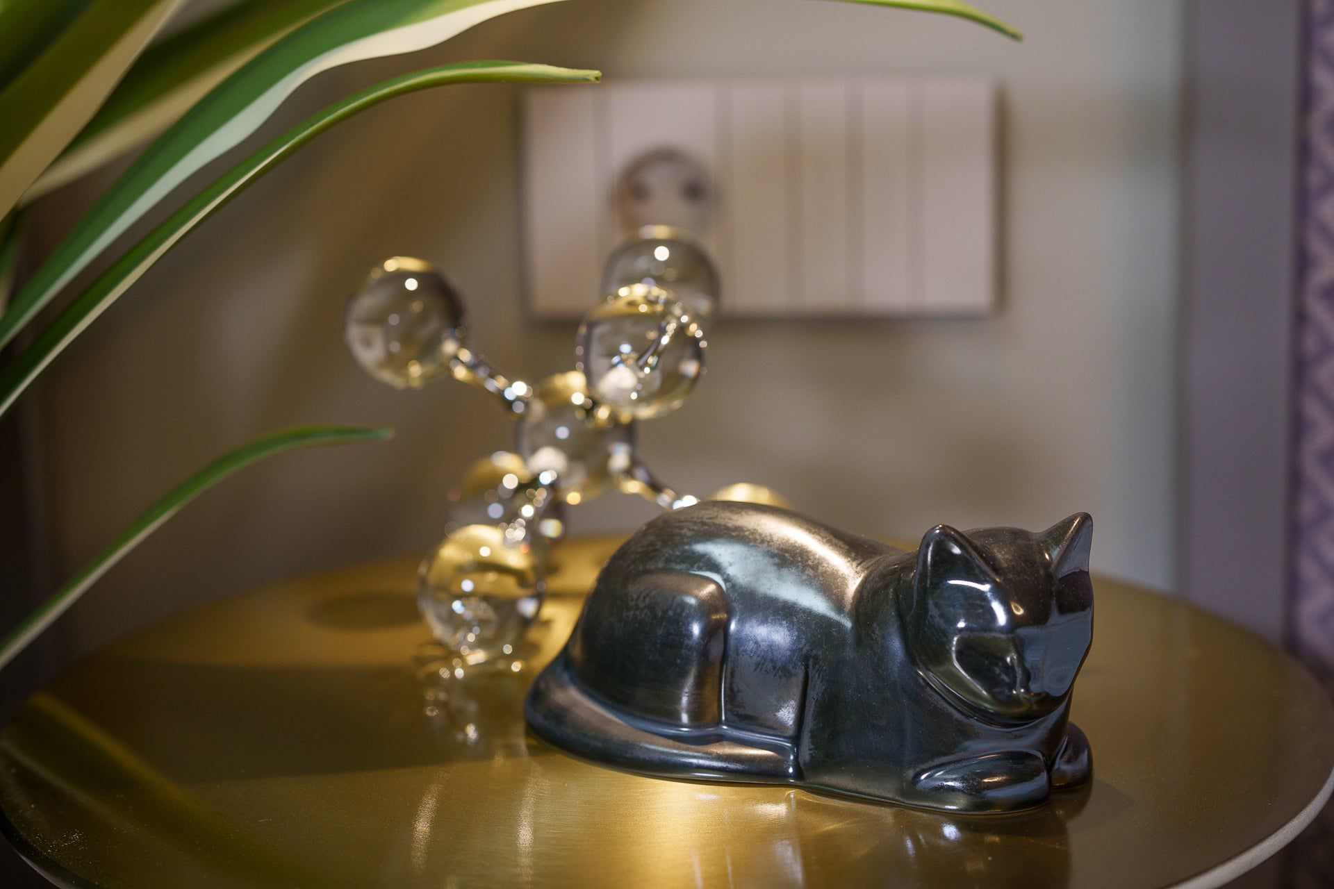 Pulvis Art Urns Pet Urn Mini Laying Cat Cremation Urn - Dark Matte | Ceramic