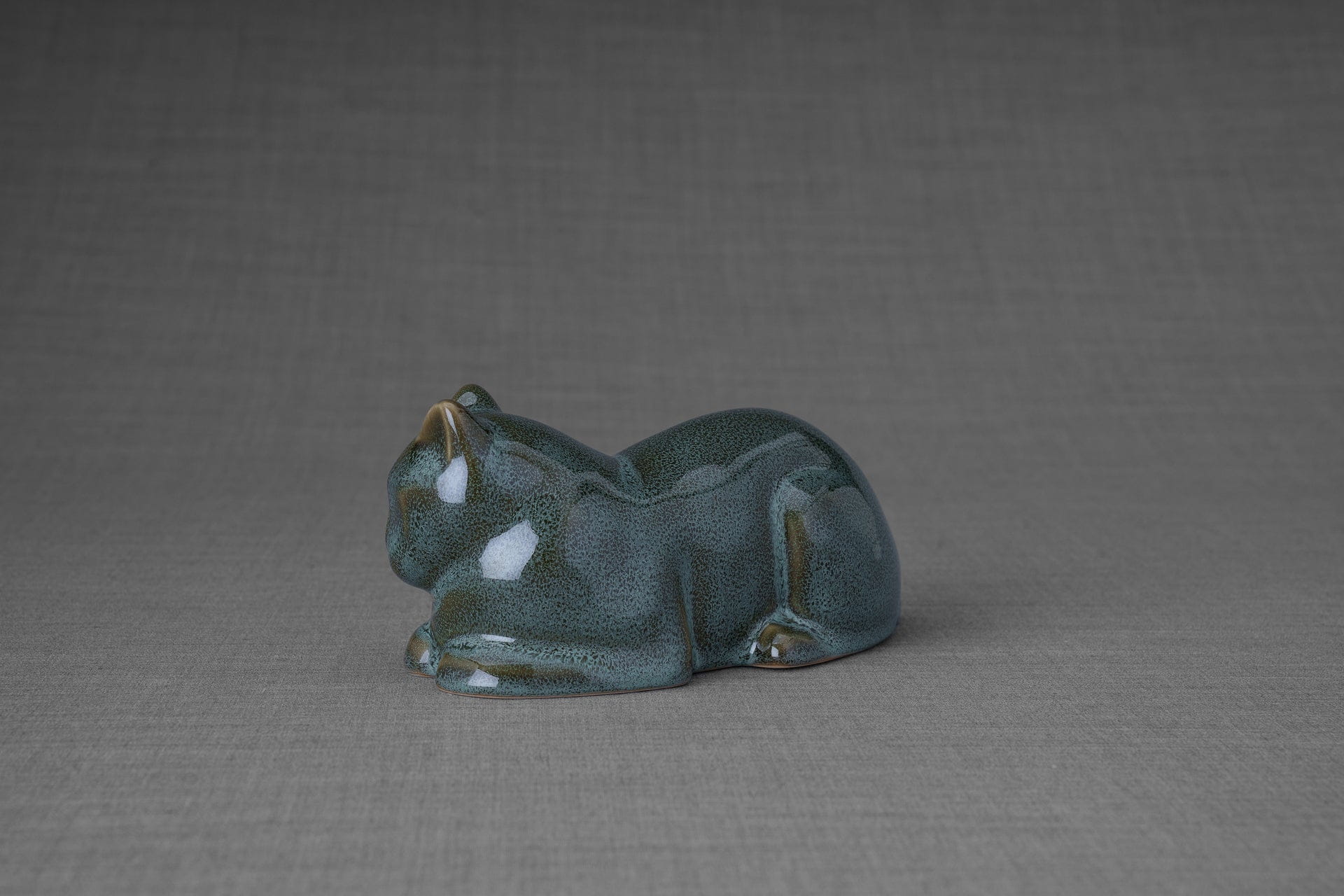 Pulvis Art Urns Pet Urn Mini Laying Cat Cremation Urn - Oily Green Melage| Ceramic