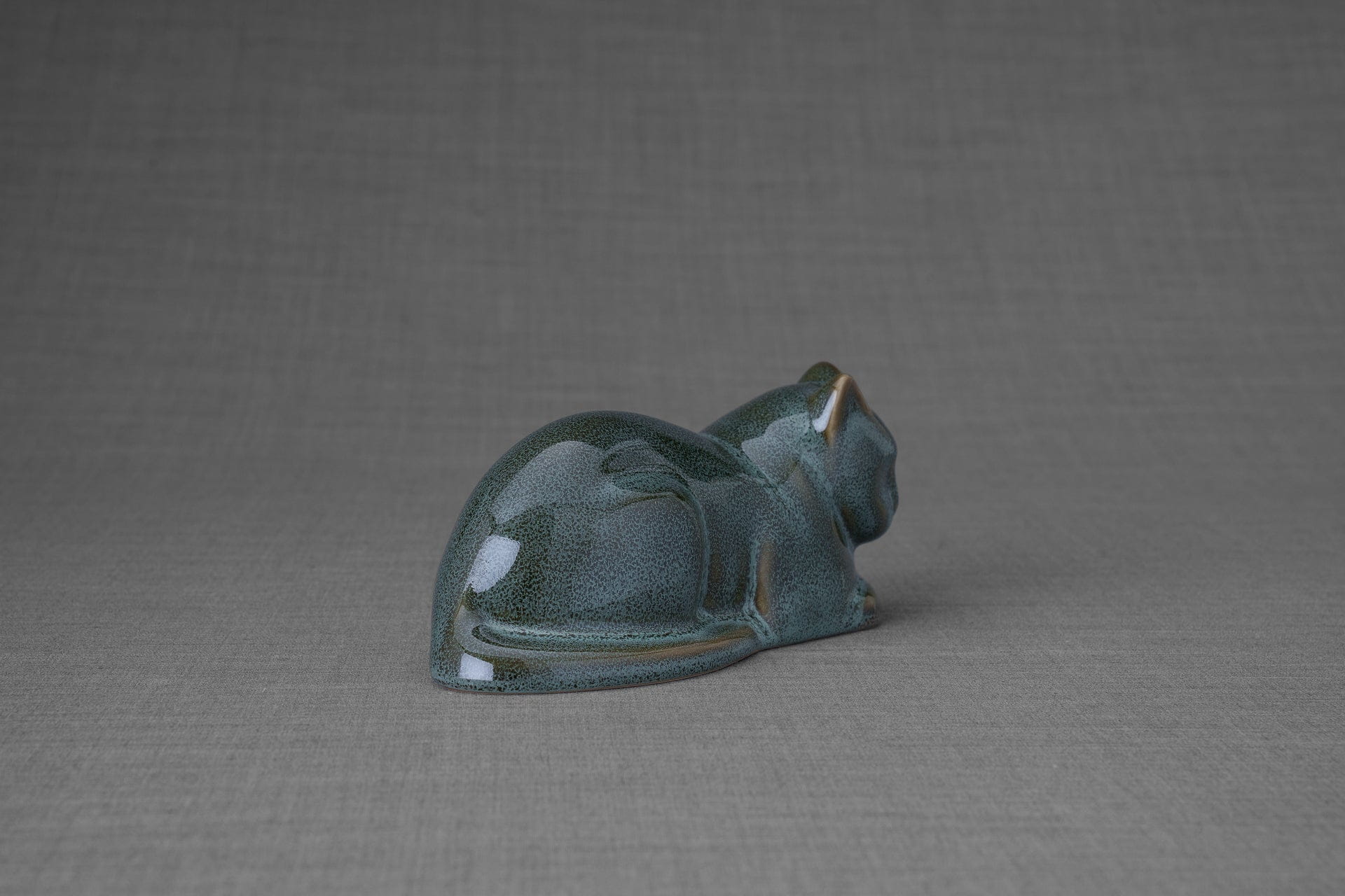 Pulvis Art Urns Pet Urn Mini Laying Cat Cremation Urn - Oily Green Melage| Ceramic