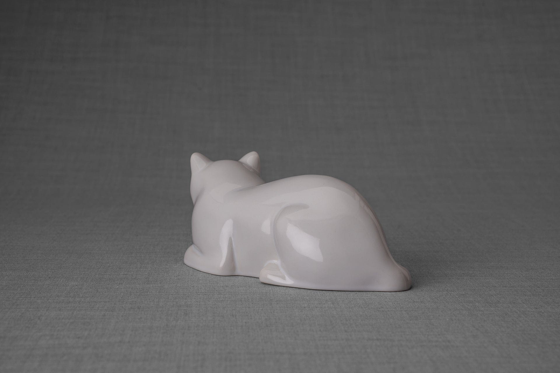 Pulvis Art Urns Pet Urn Mini Laying Cat Cremation Urn - Pearly White| Ceramic