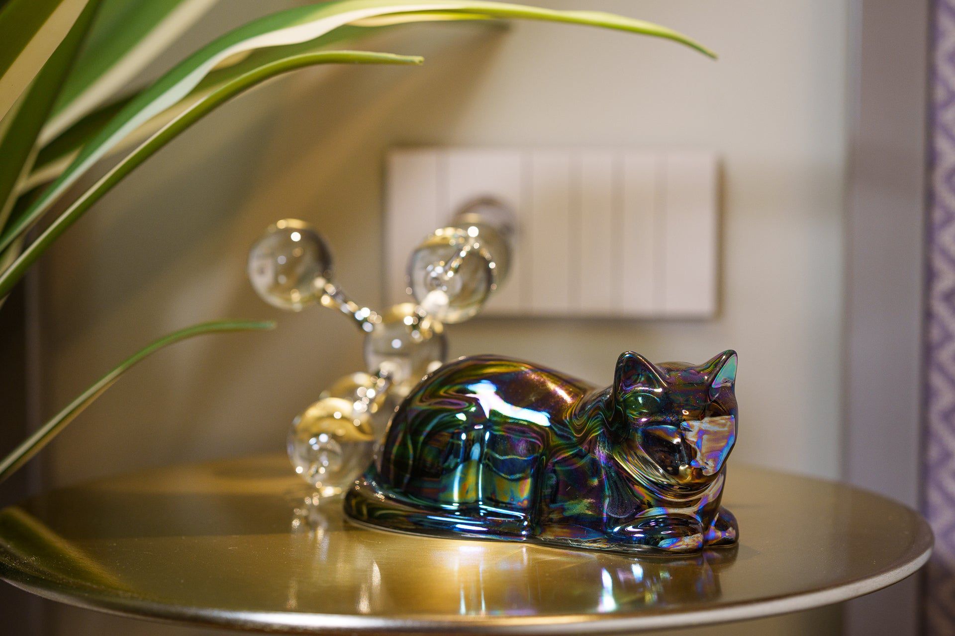 Pulvis Art Urns Pet Urn Mini Laying Cat Cremation Urn - Rainbow Black| Ceramic