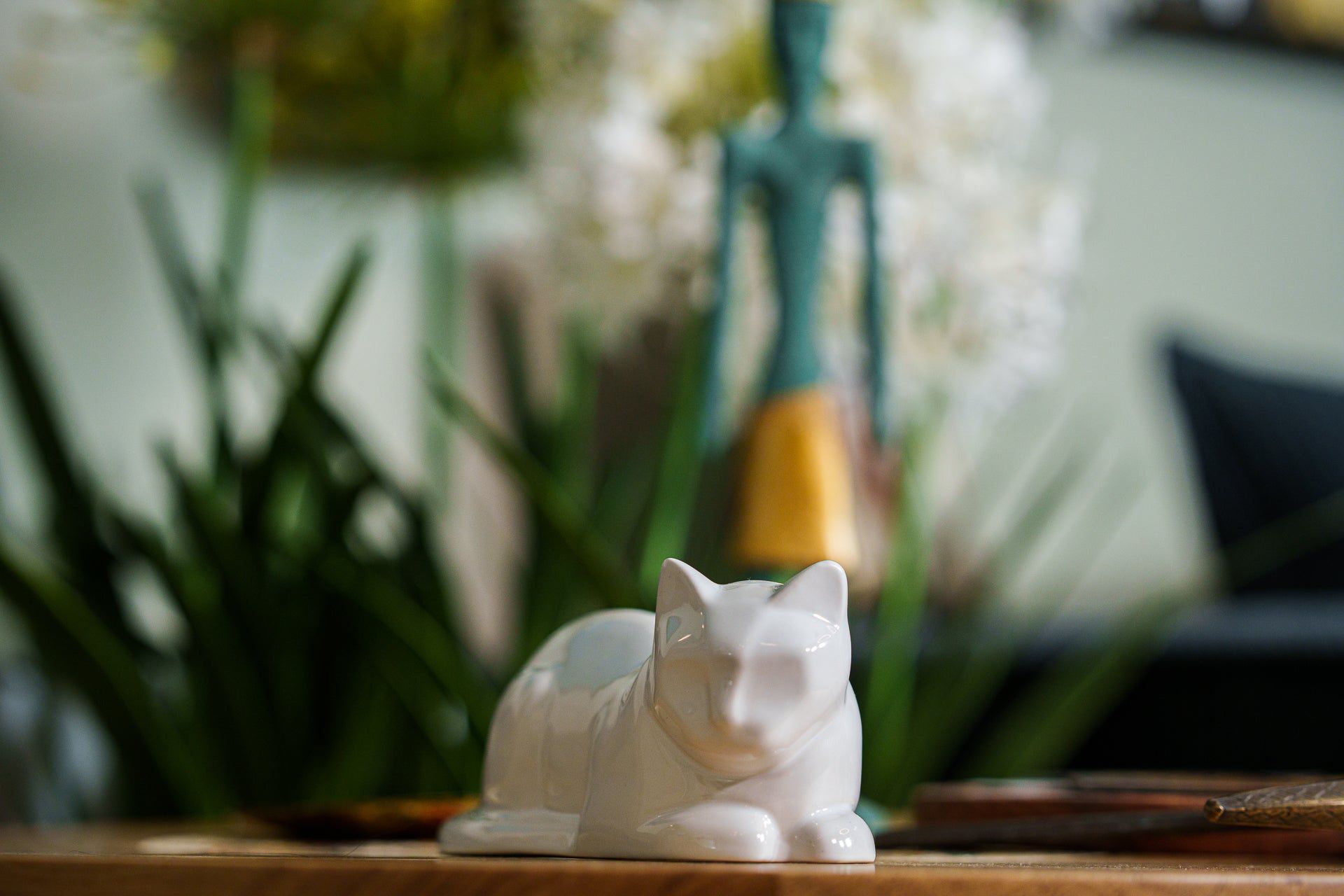 Pulvis Art Urns Pet Urn Mini Laying Cat Cremation Urn - White | Ceramic