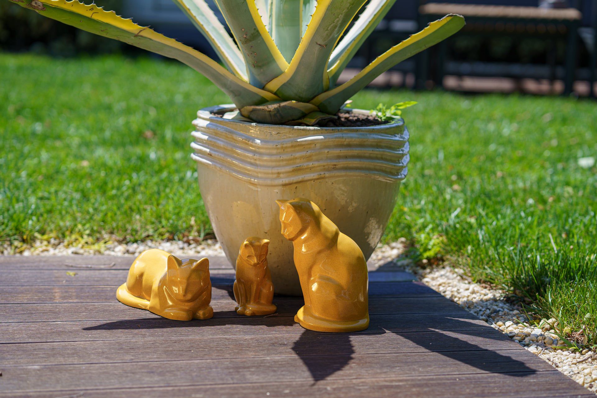 Pulvis Art Urns Pet Urn Mini Pet Urn for Ashes Neko - Amber Yellow | Ceramic | Handmade