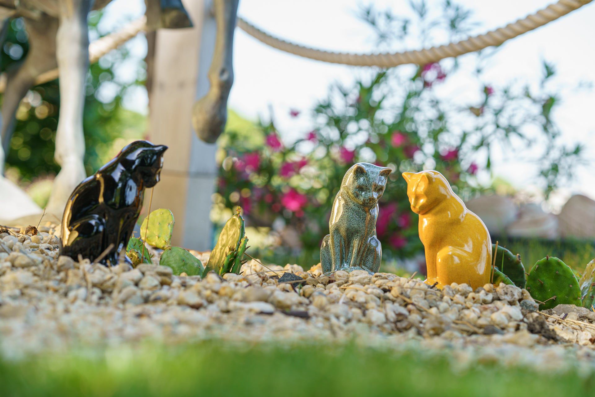Pulvis Art Urns Pet Urn Mini Pet Urn for Ashes Neko - Amber Yellow | Ceramic | Handmade
