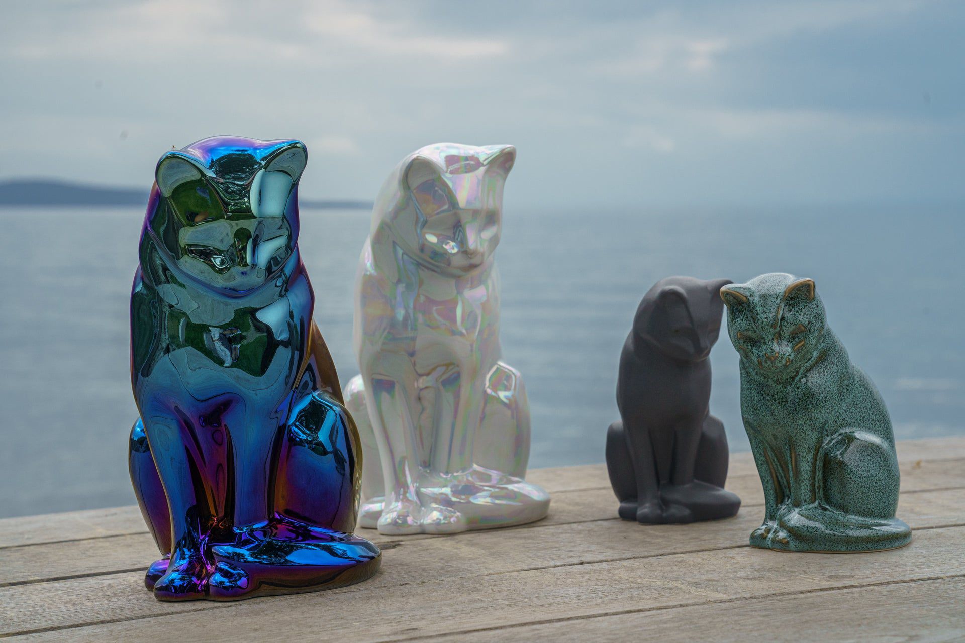 Pulvis Art Urns Pet Urn Mini Pet Urn for Ashes Neko - Oily Green Melange | Ceramic