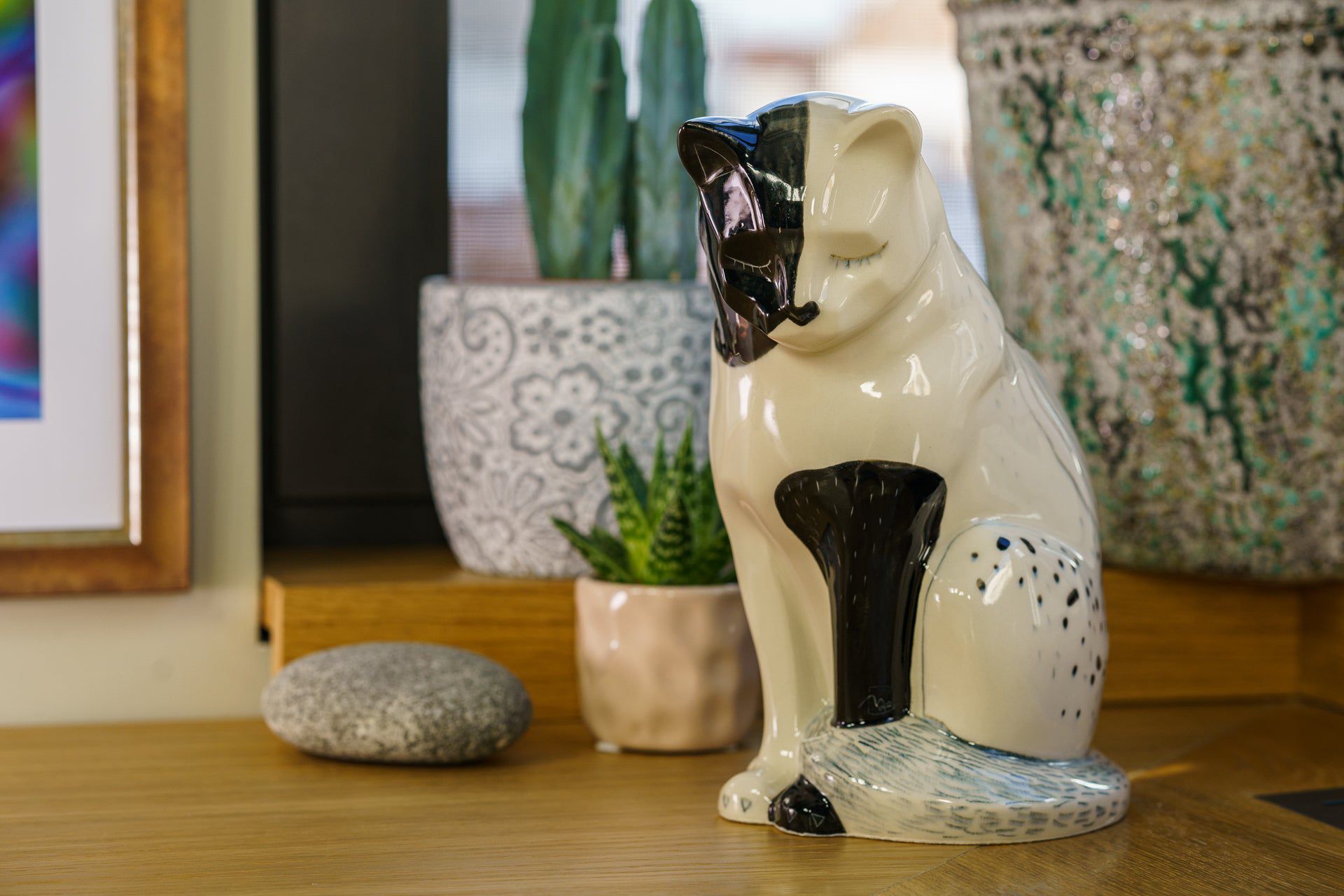 Pulvis Art Urns Pet Urn Neko Hand Decorated Pet Urn "Tuxedo" - Ceramic | Handmade