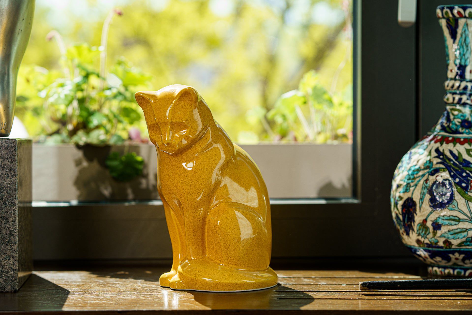 Pulvis Art Urns Pet Urn Neko Pet Urn for Ashes - Amber Yellow | Ceramic | Handmade