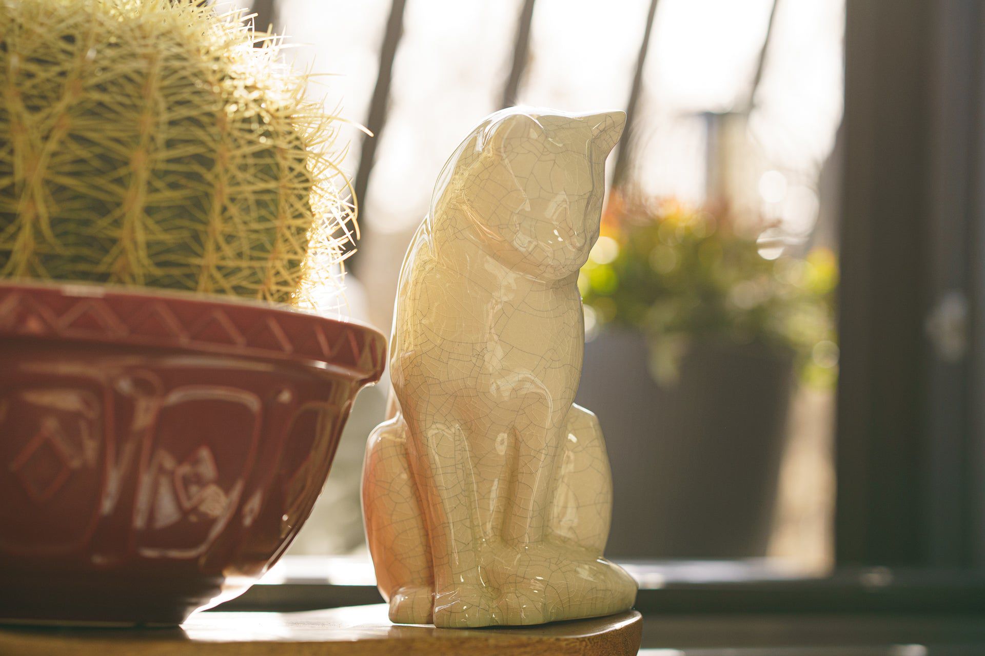 Pulvis Art Urns Pet Urn Neko Pet Urn for Ashes - Craquelure | Ceramic | Handmade