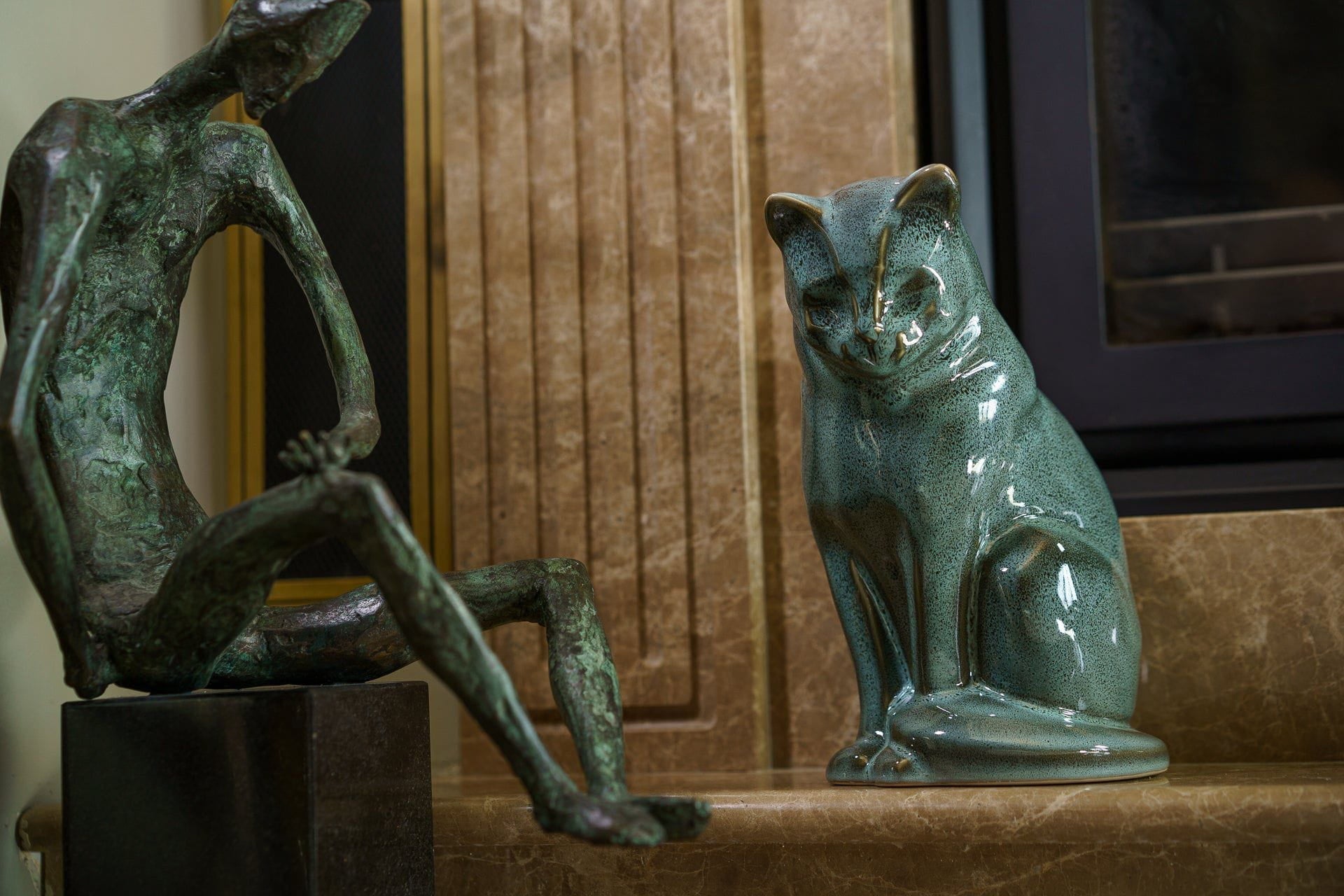 Pulvis Art Urns Pet Urn Neko Pet Urn for Ashes - Oily Green Melange | Ceramic | Handmade
