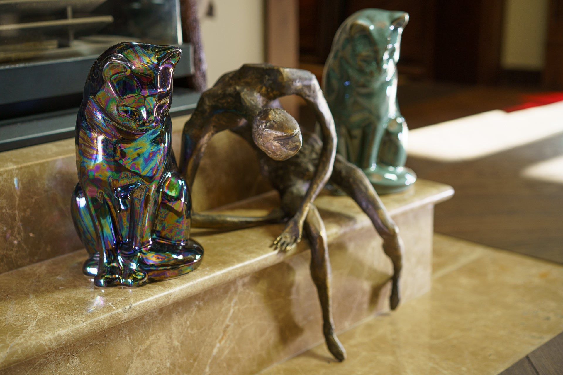 Pulvis Art Urns Pet Urn Neko Pet Urn for Ashes - Rainbow Black | Ceramic | Handmade