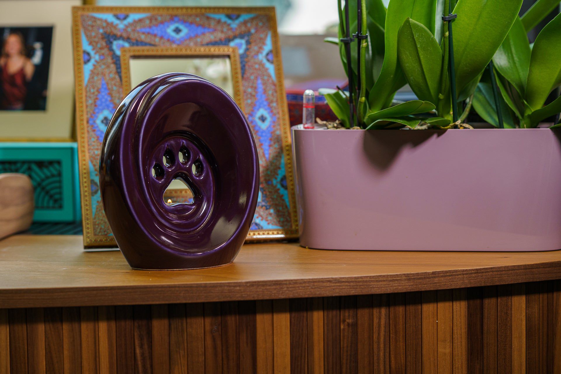 Pulvis Art Urns Pet Urn of Paw Pet Urn for Ashes - Violet | Ceramic | Handmade