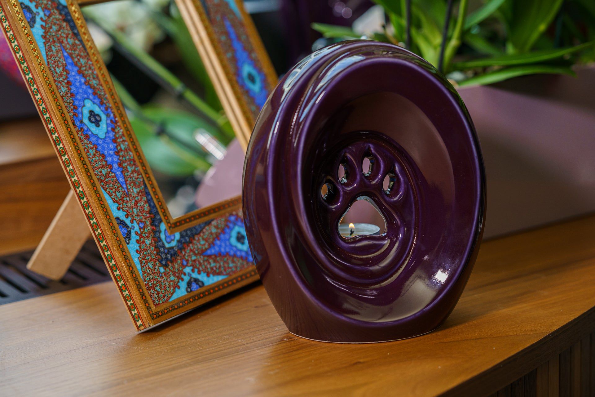 Pulvis Art Urns Pet Urn of Paw Pet Urn for Ashes - Violet | Ceramic | Handmade