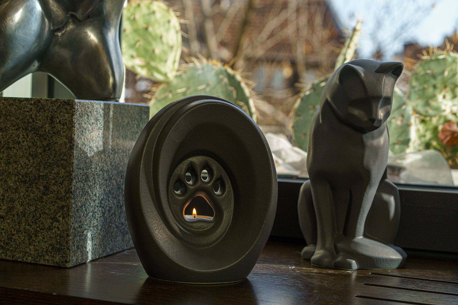 Pulvis Art Urns Pet Urn Paw Pet Urn for Ashes - Grey Matte | Ceramic | Handmade