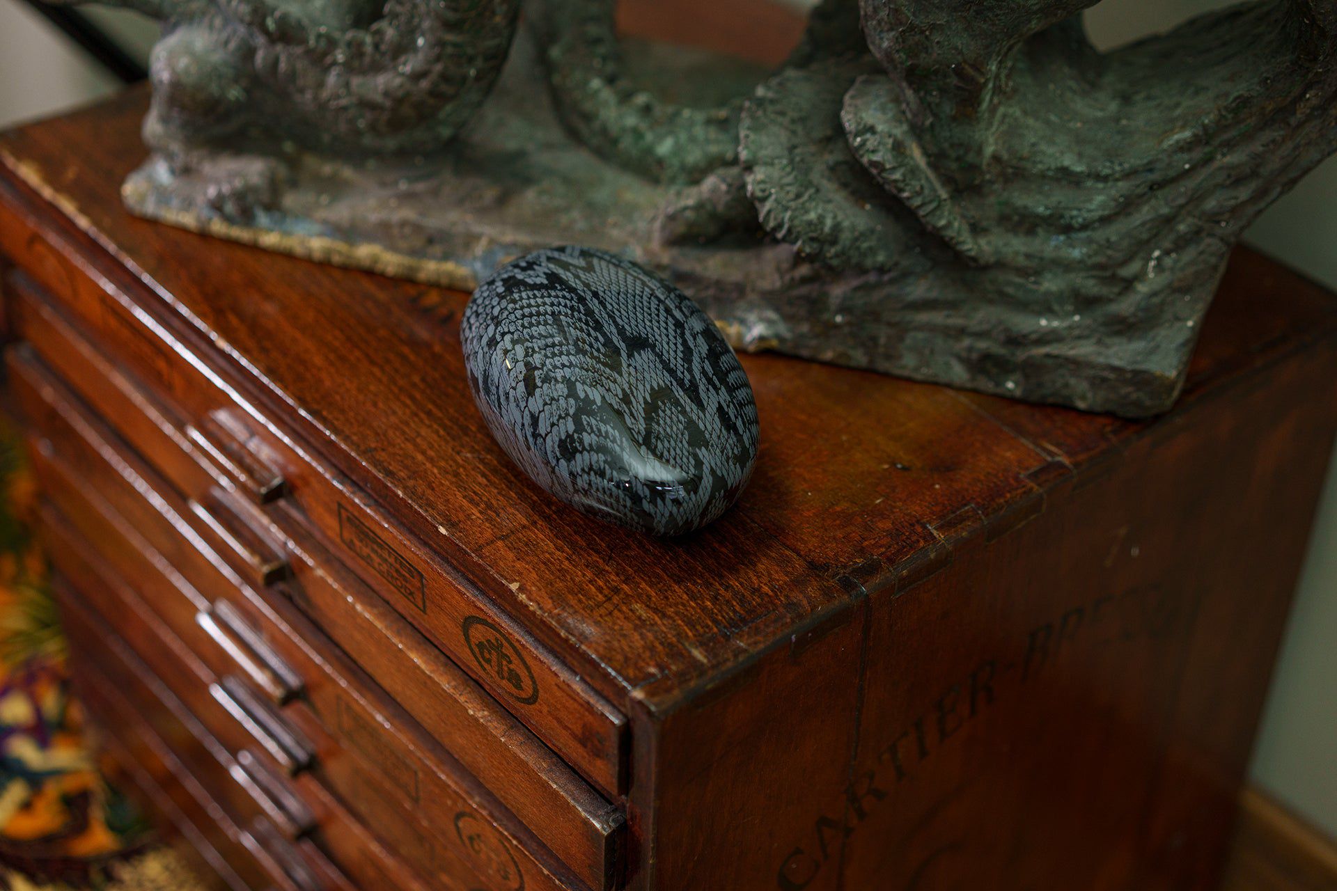 Pulvis Art Urns Pet Urn Reptile Pet Urn - Cobalt Blue | Ceramic | HydroGraphics