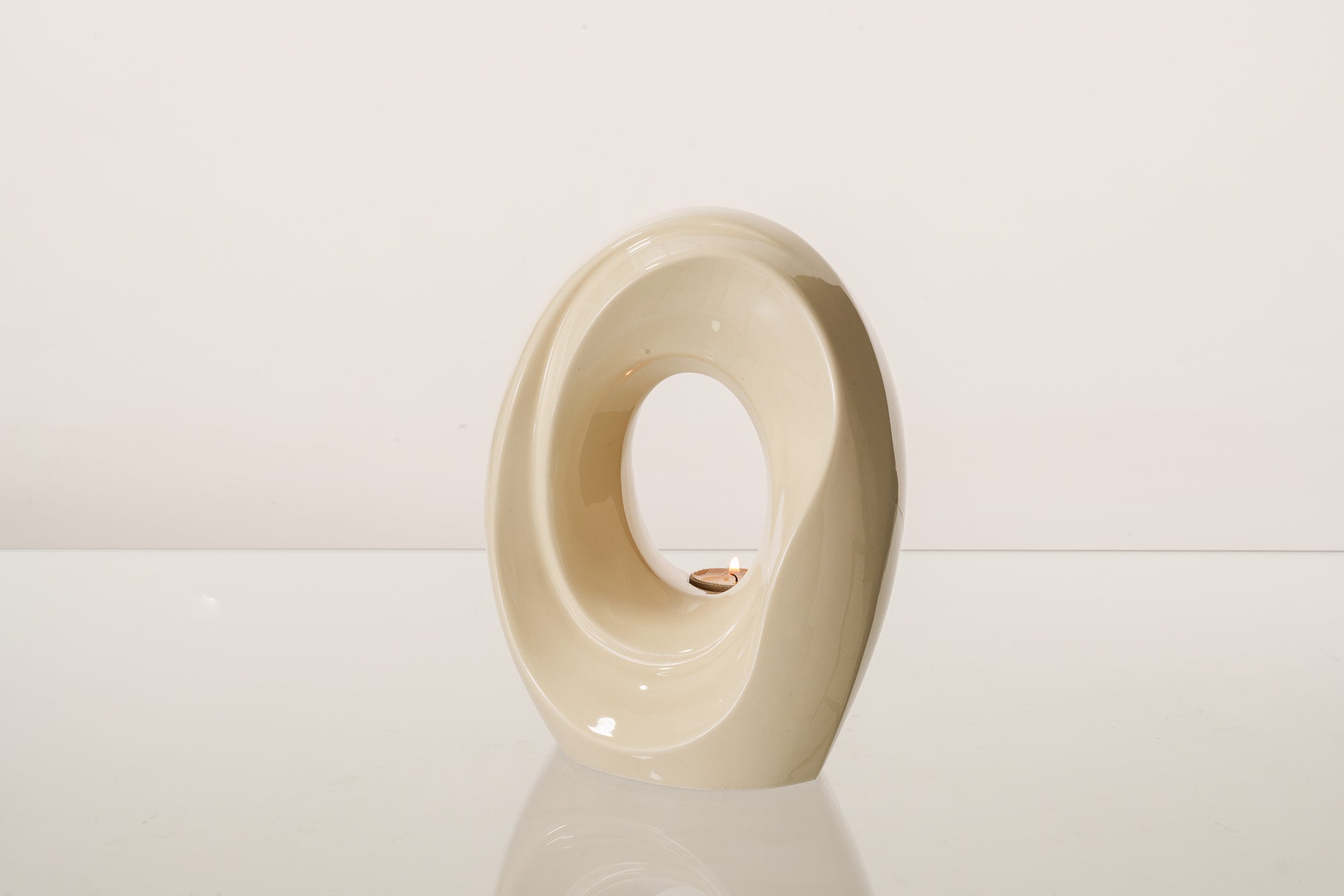 Artisan Cremation Urn for Ashes "The Passage" - Medium Urn | Off-White | Ceramic