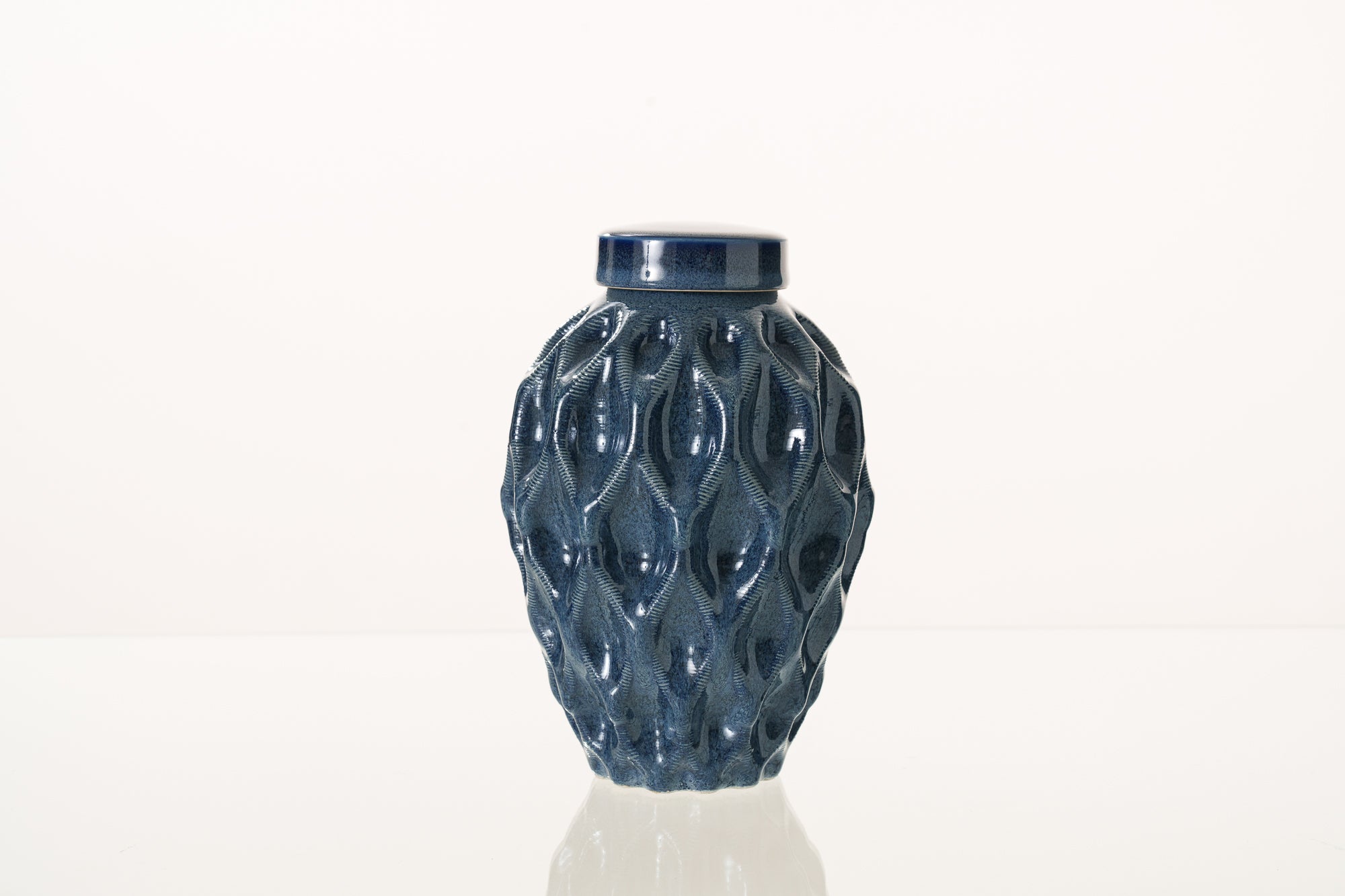 Cremation Urn "Echo" - 3D Printed Ceramic Urn | Blue Melange | Medium